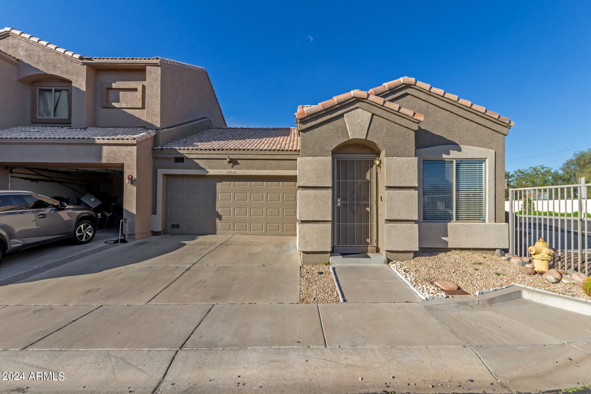 2730 E SCHILIRO Circle