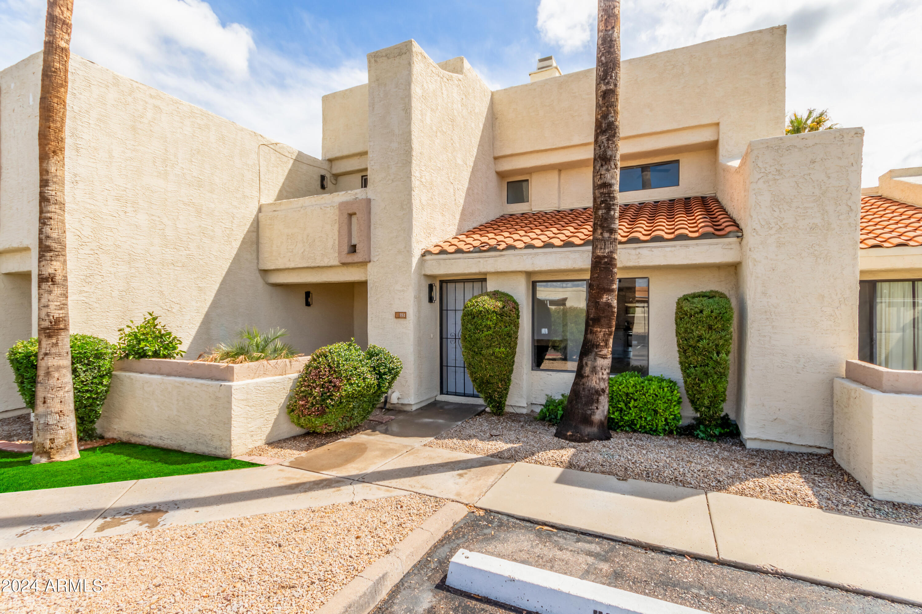751 E LOLA Drive