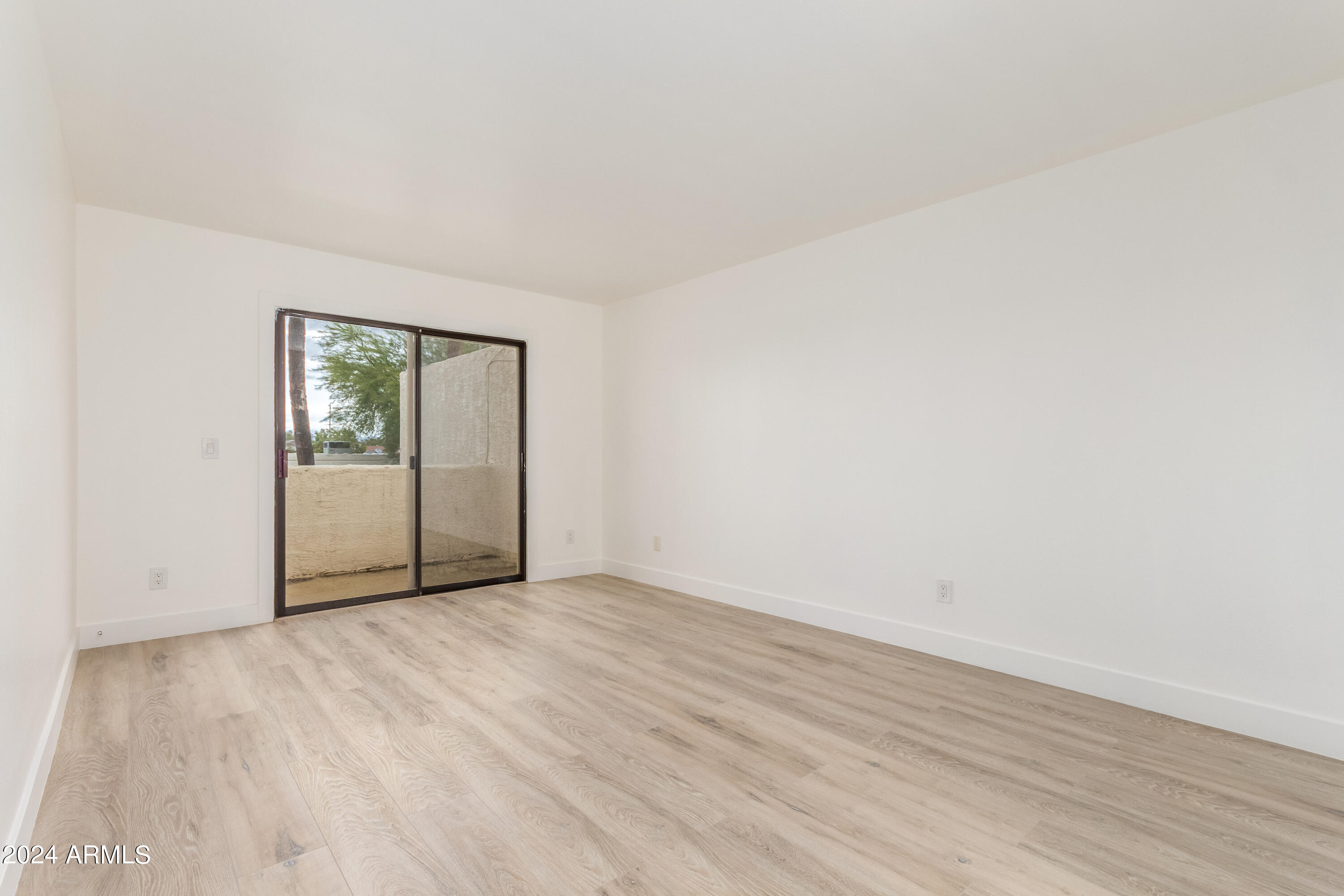 751 E LOLA Drive