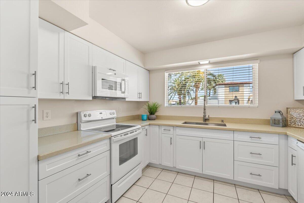 4818 N 78TH Place