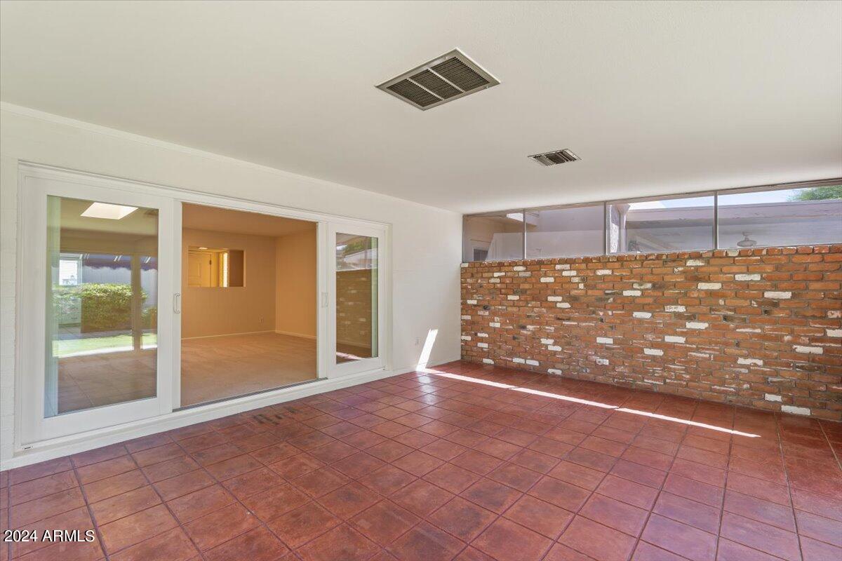 4818 N 78TH Place