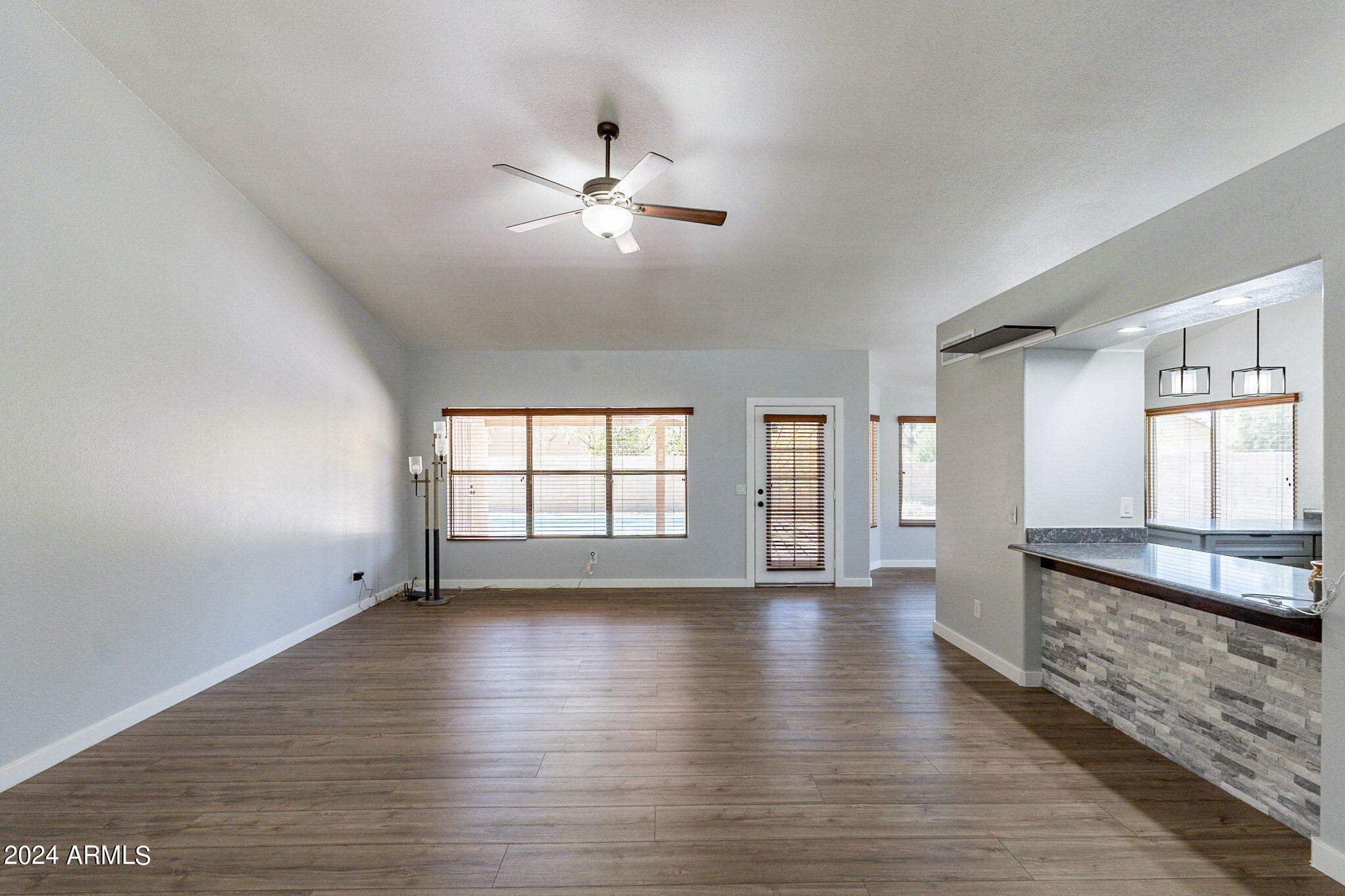 4307 W TOPEKA Drive