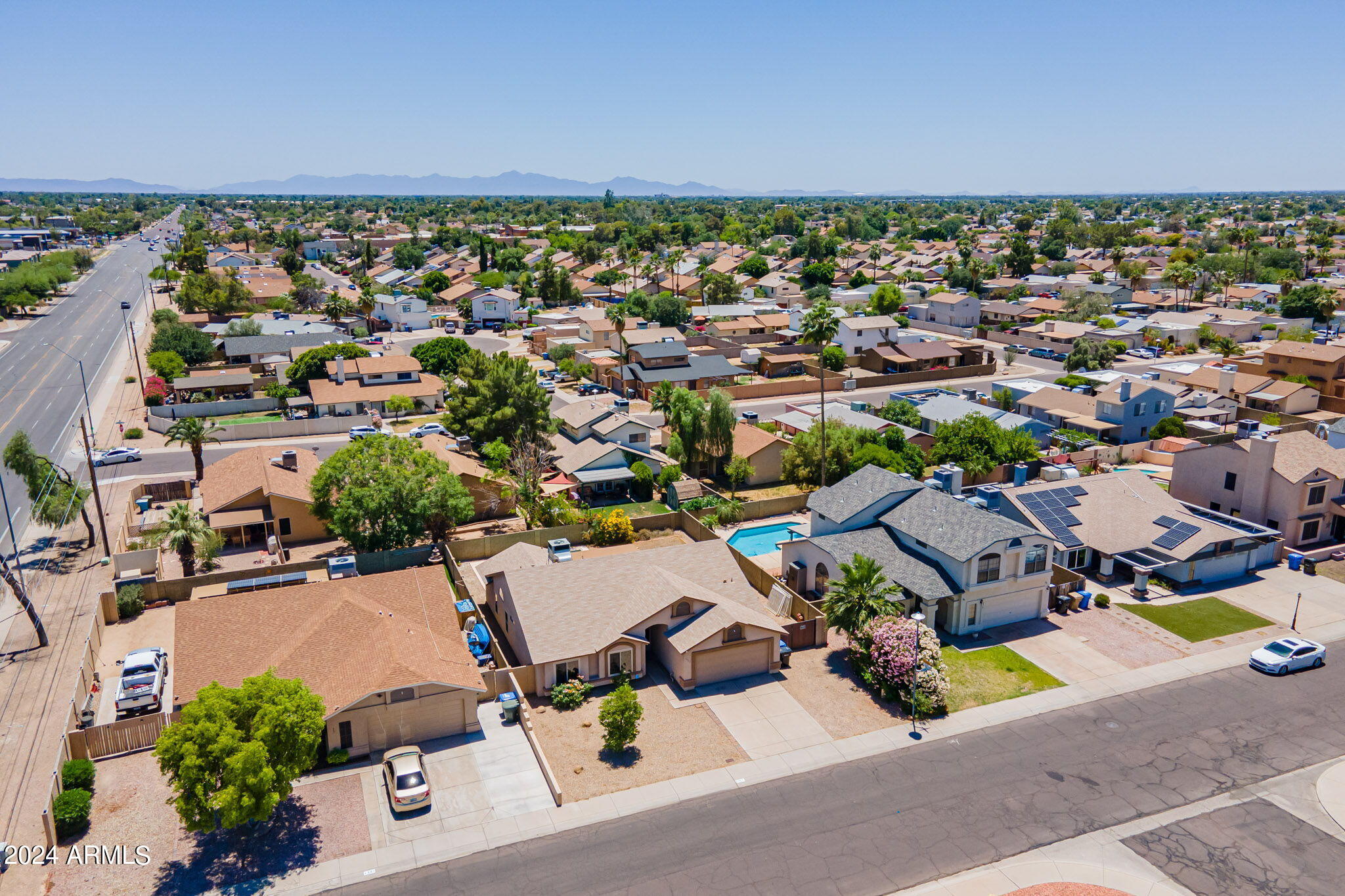 4307 W TOPEKA Drive