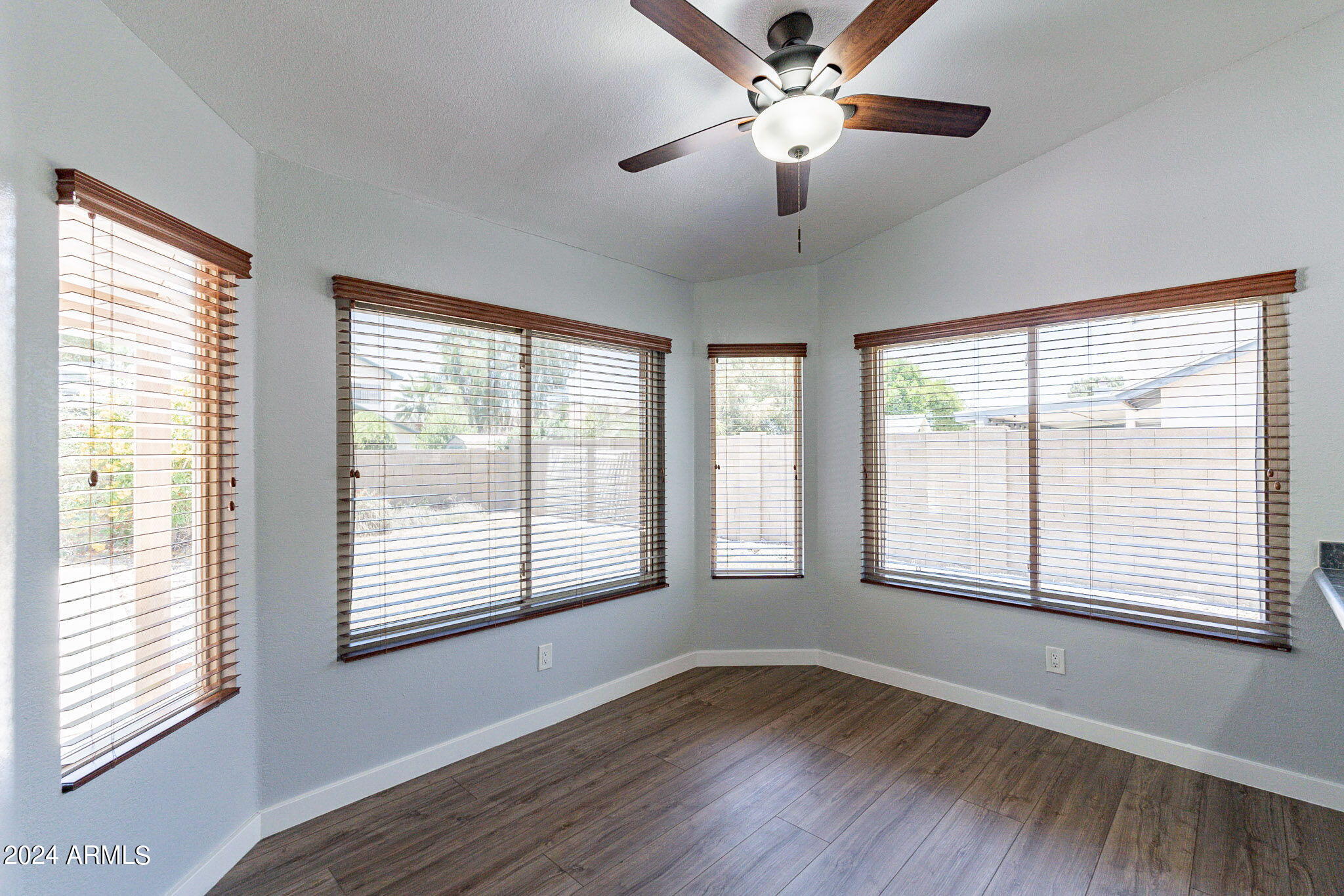 4307 W TOPEKA Drive