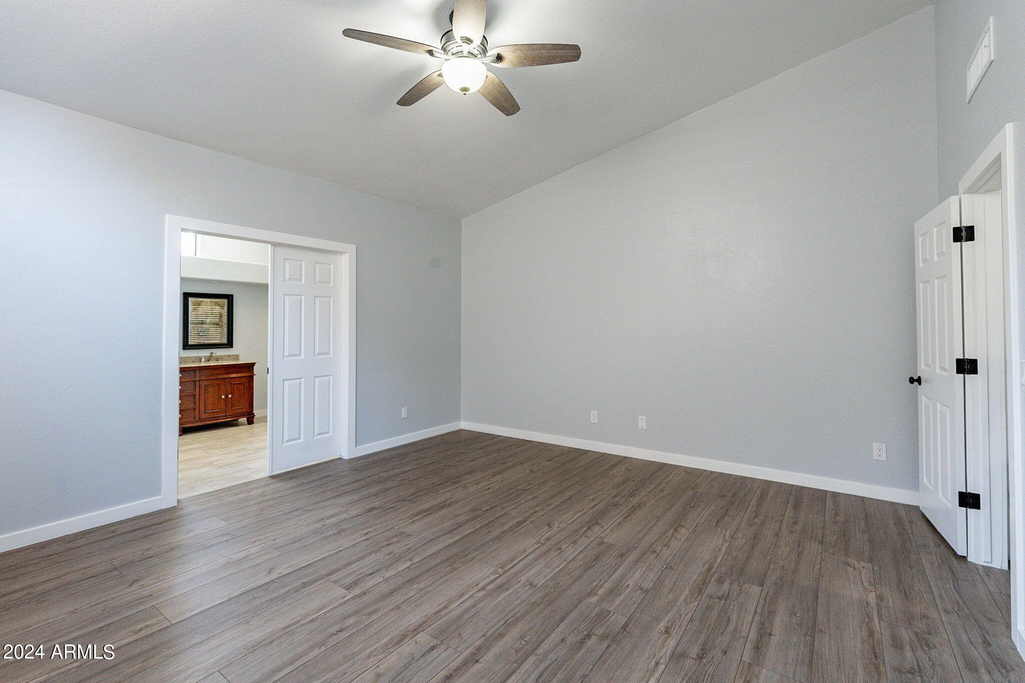4307 W TOPEKA Drive