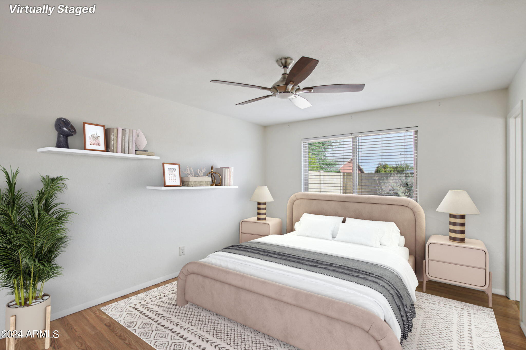 1811 W KERRY Lane