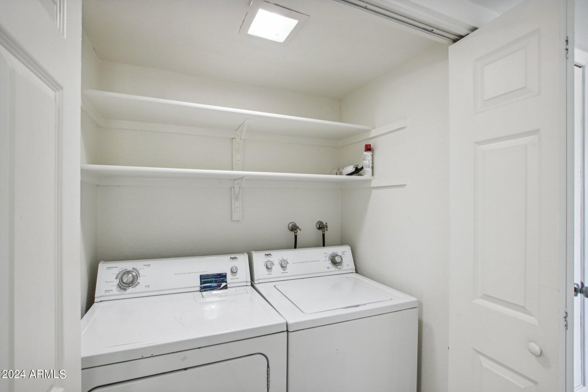 1811 W KERRY Lane