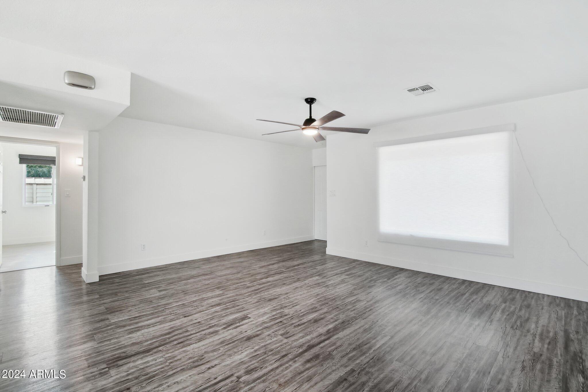 2357 W CONCHO Avenue