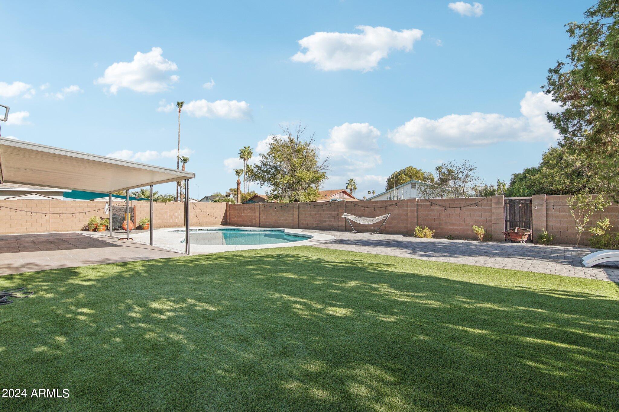 2357 W CONCHO Avenue