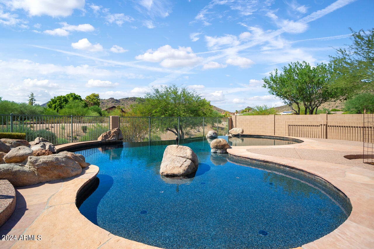 25628 N MOON BLOSSUM Lane