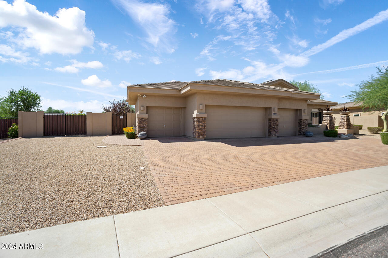 25628 N MOON BLOSSUM Lane