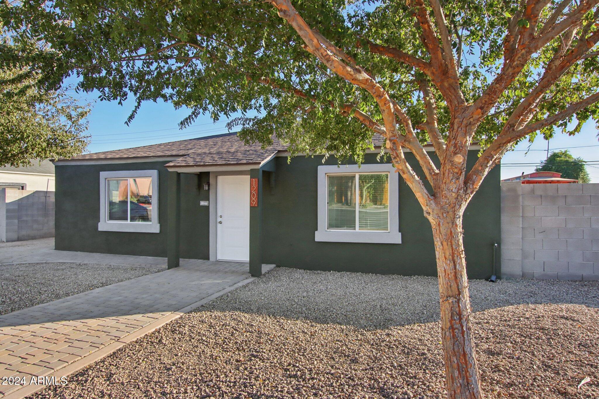 1209 W INDIAN SCHOOL Road