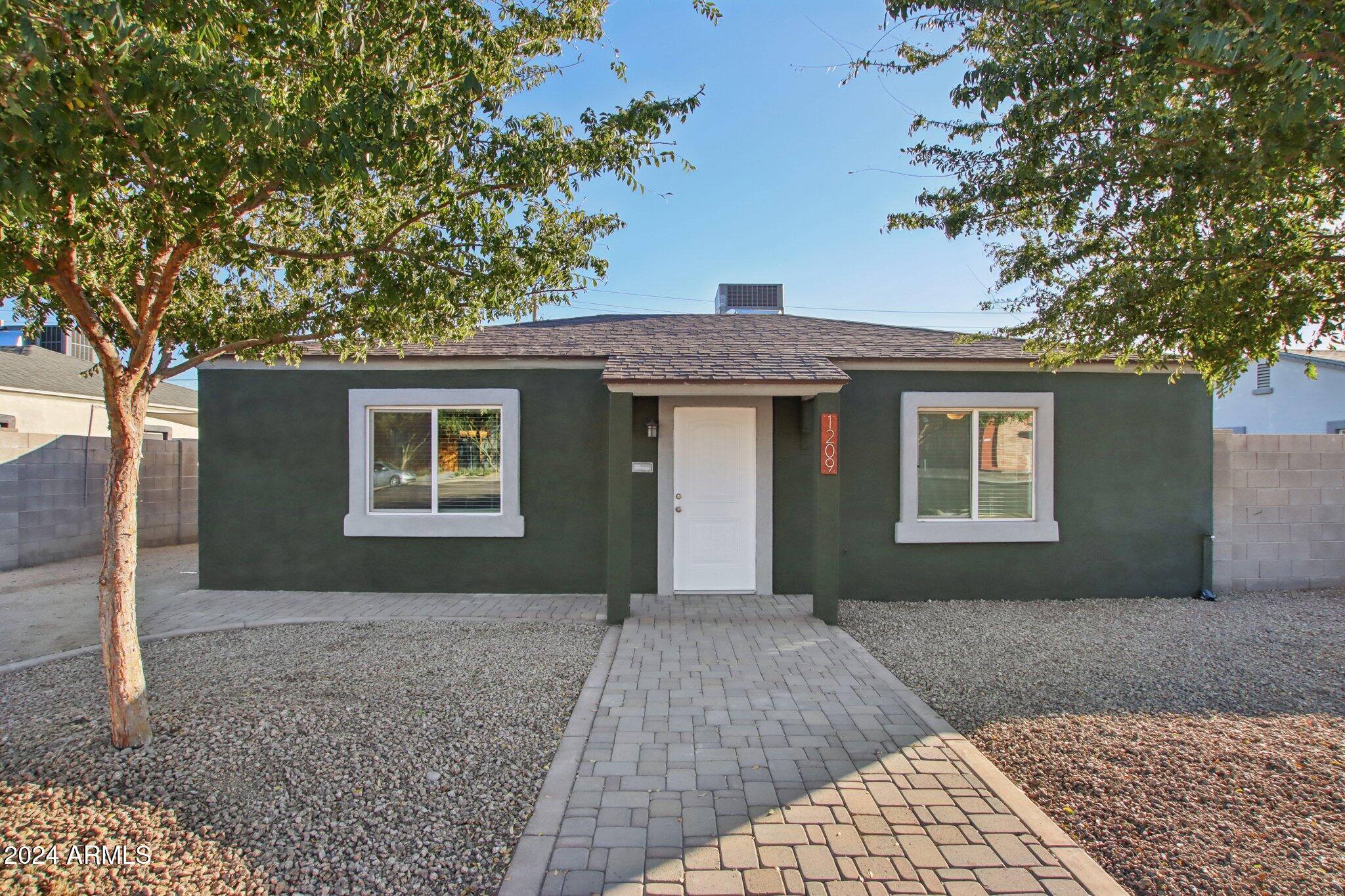 1209 W INDIAN SCHOOL Road