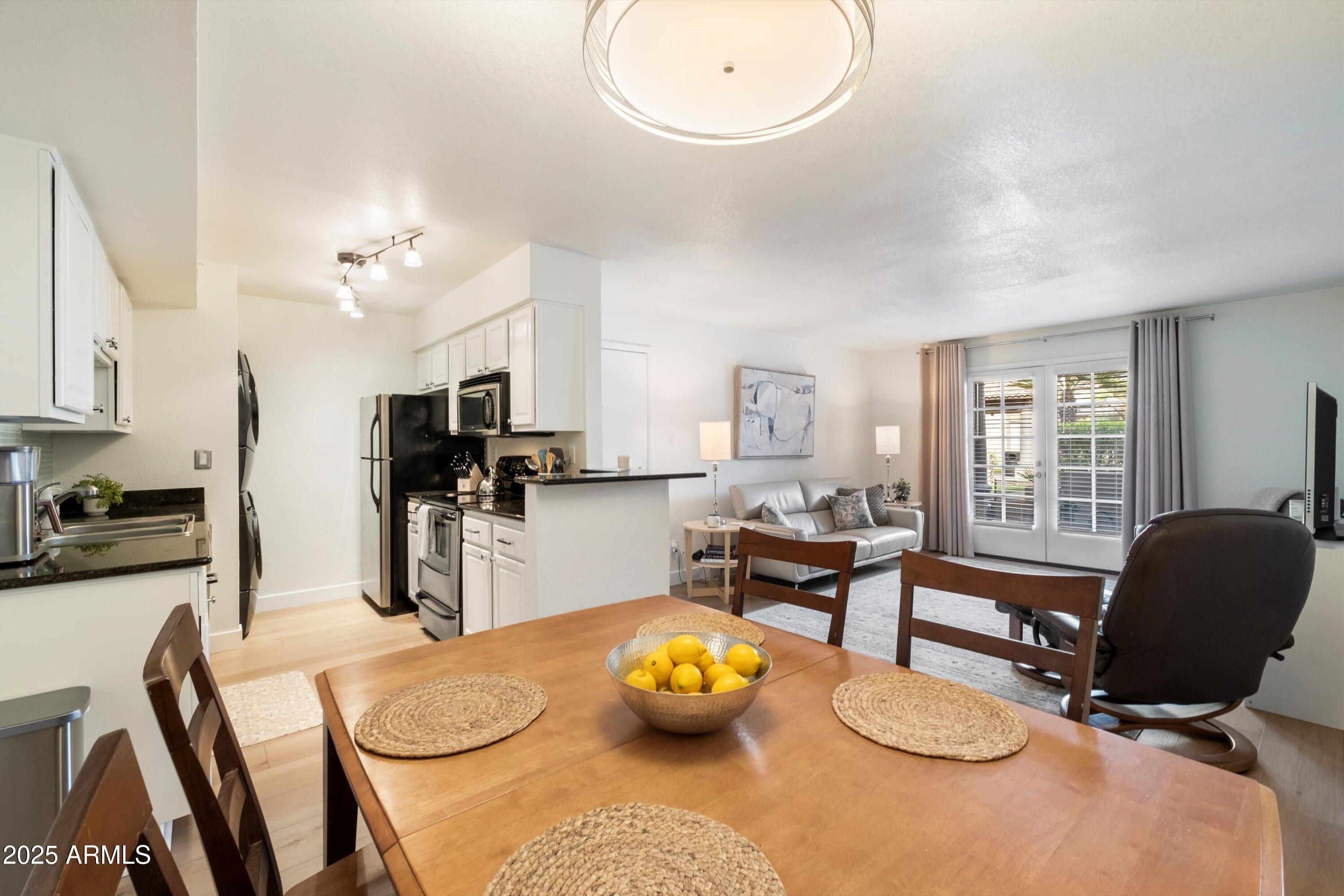 5995 N 78TH Street, 1015