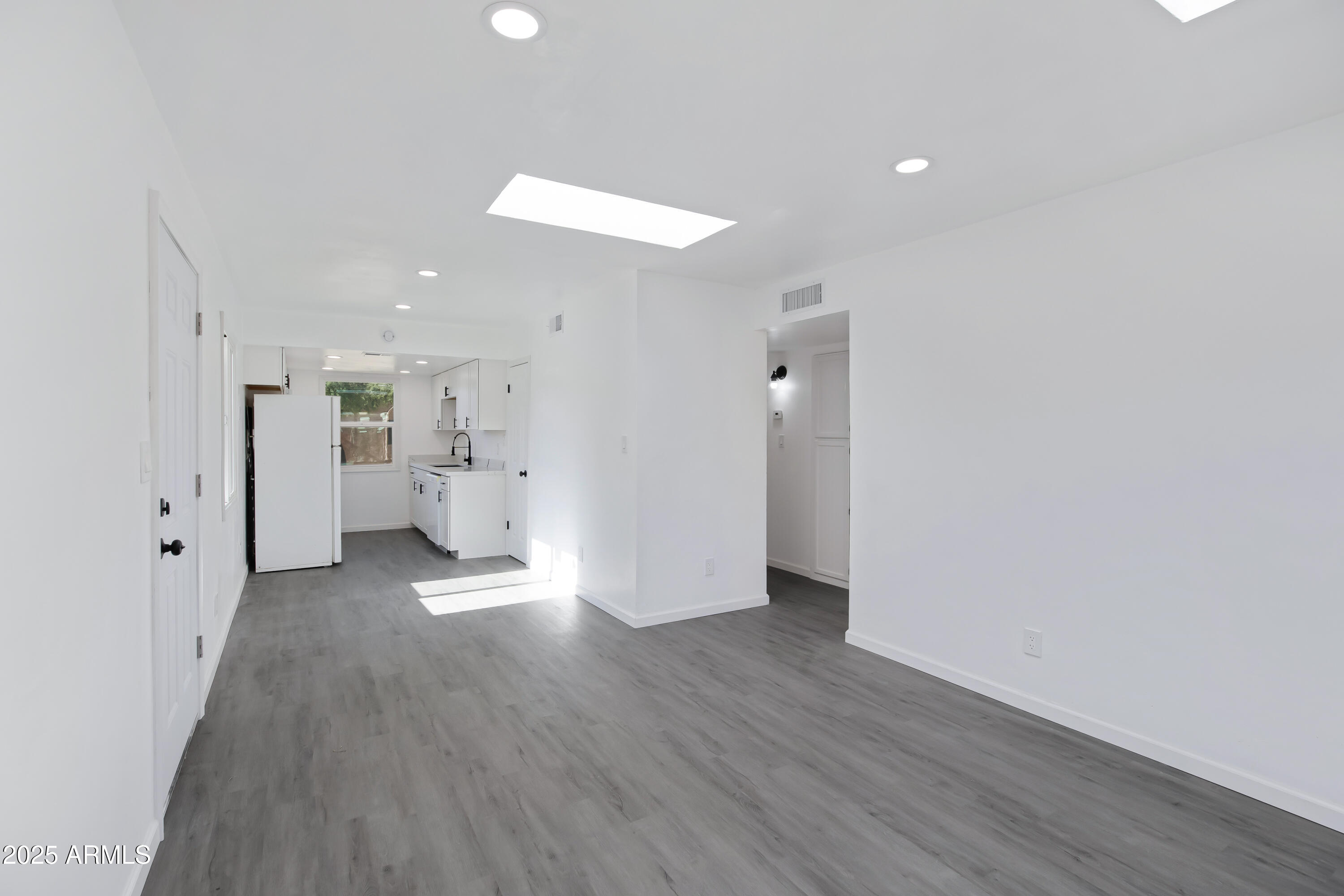 948 S Alma School Rd Road, 89