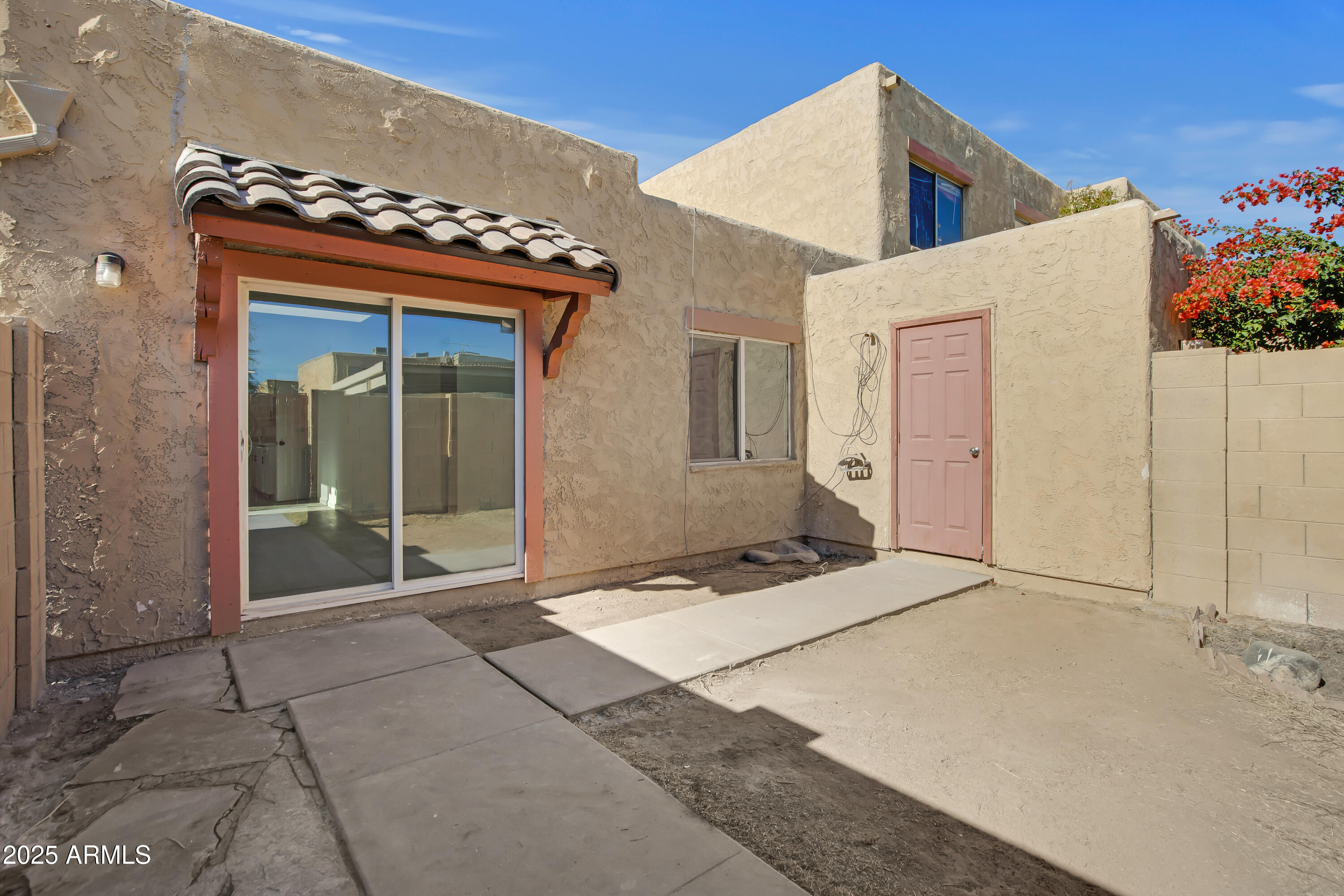 948 S Alma School Rd Road, 89