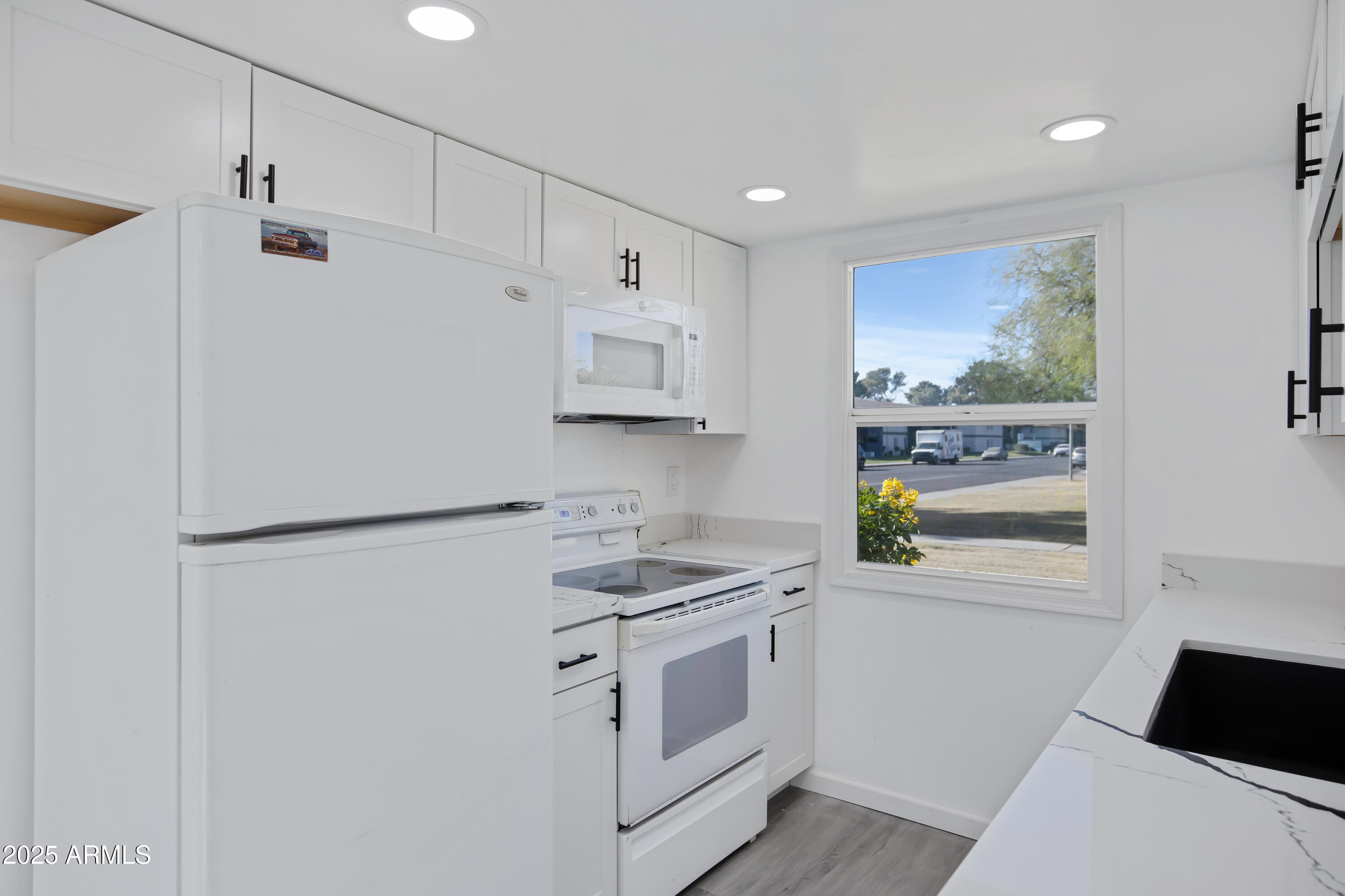 948 S Alma School Rd Road, 89