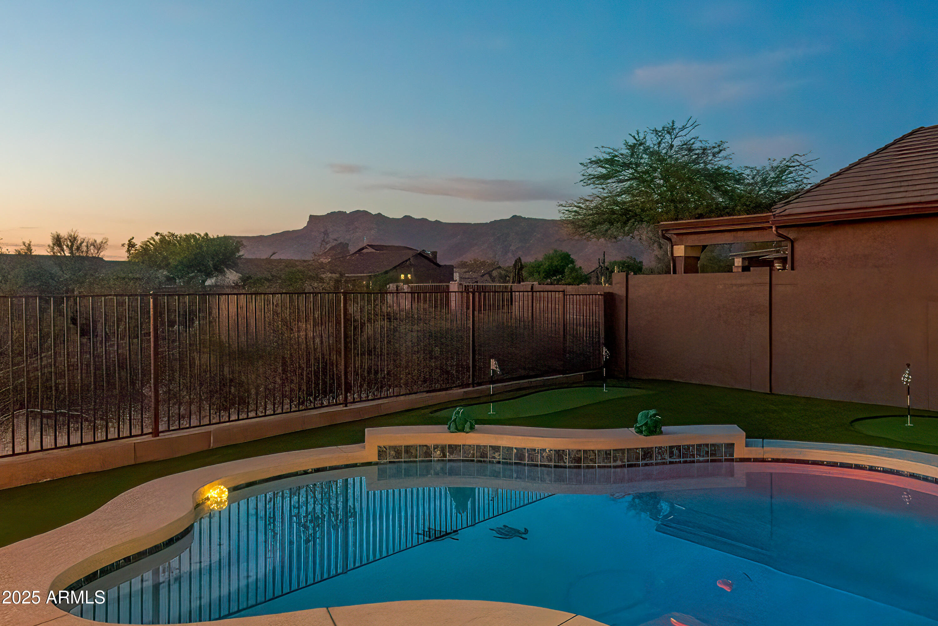 9900 E DESERT TRAIL Lane