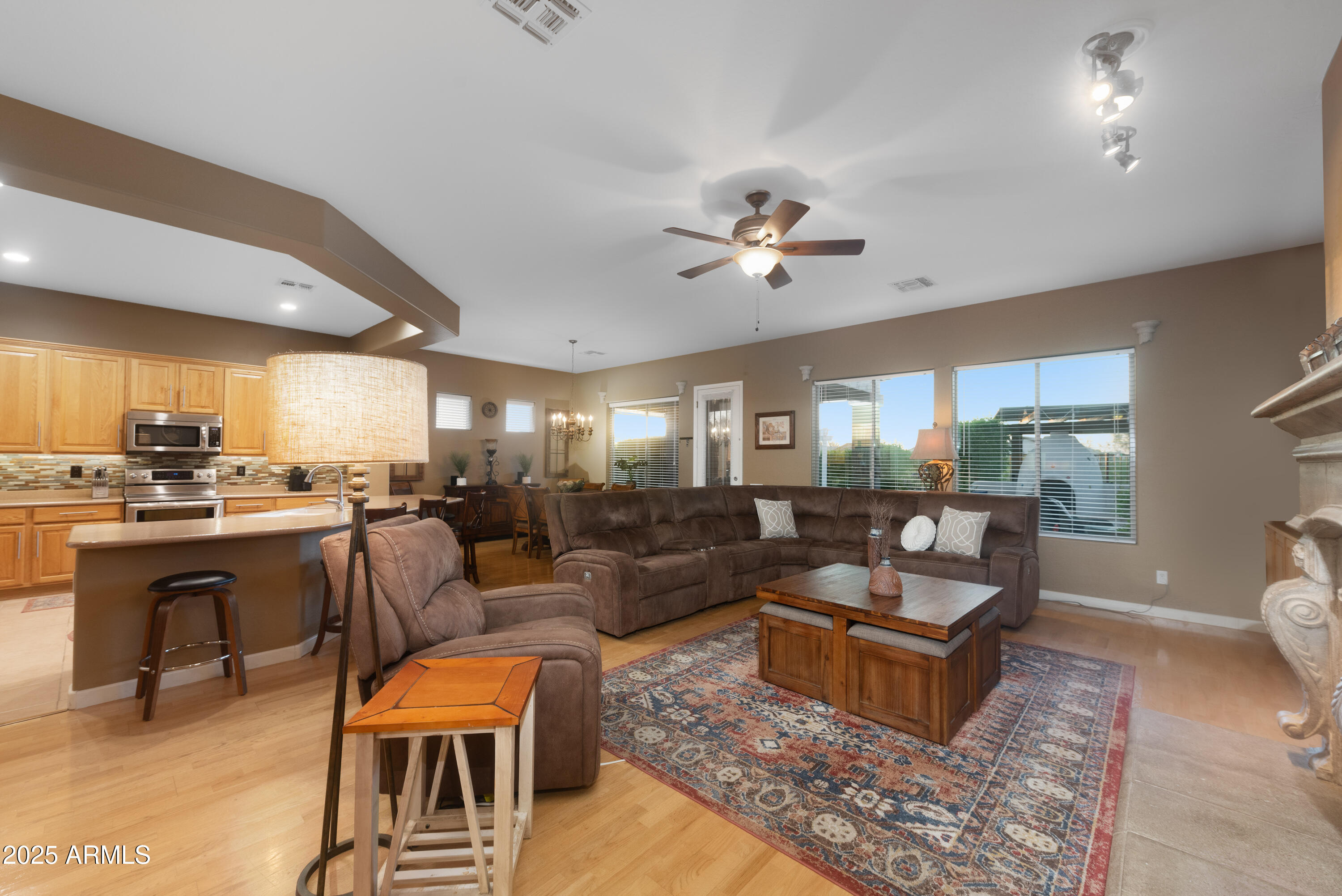 9900 E DESERT TRAIL Lane