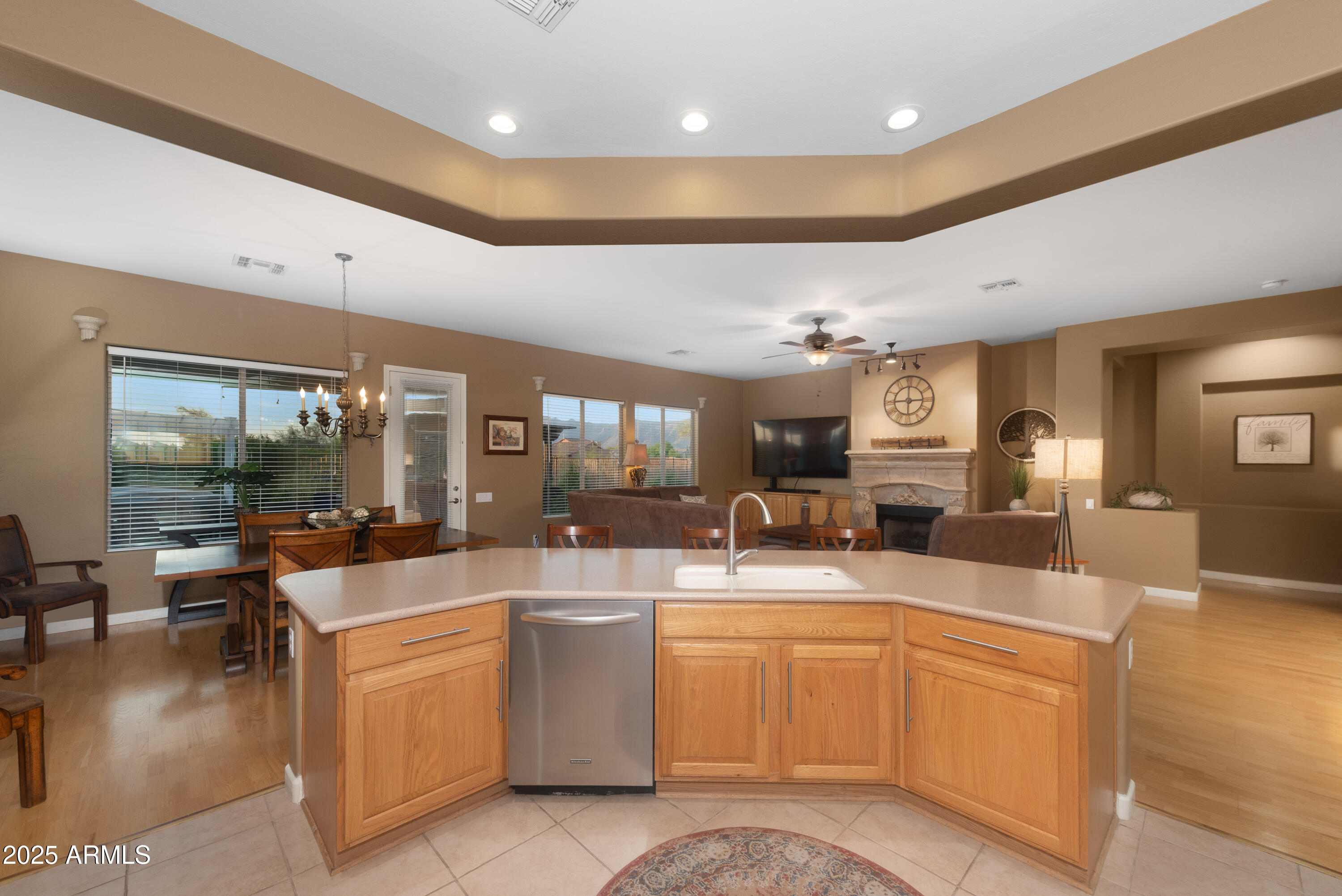 9900 E DESERT TRAIL Lane