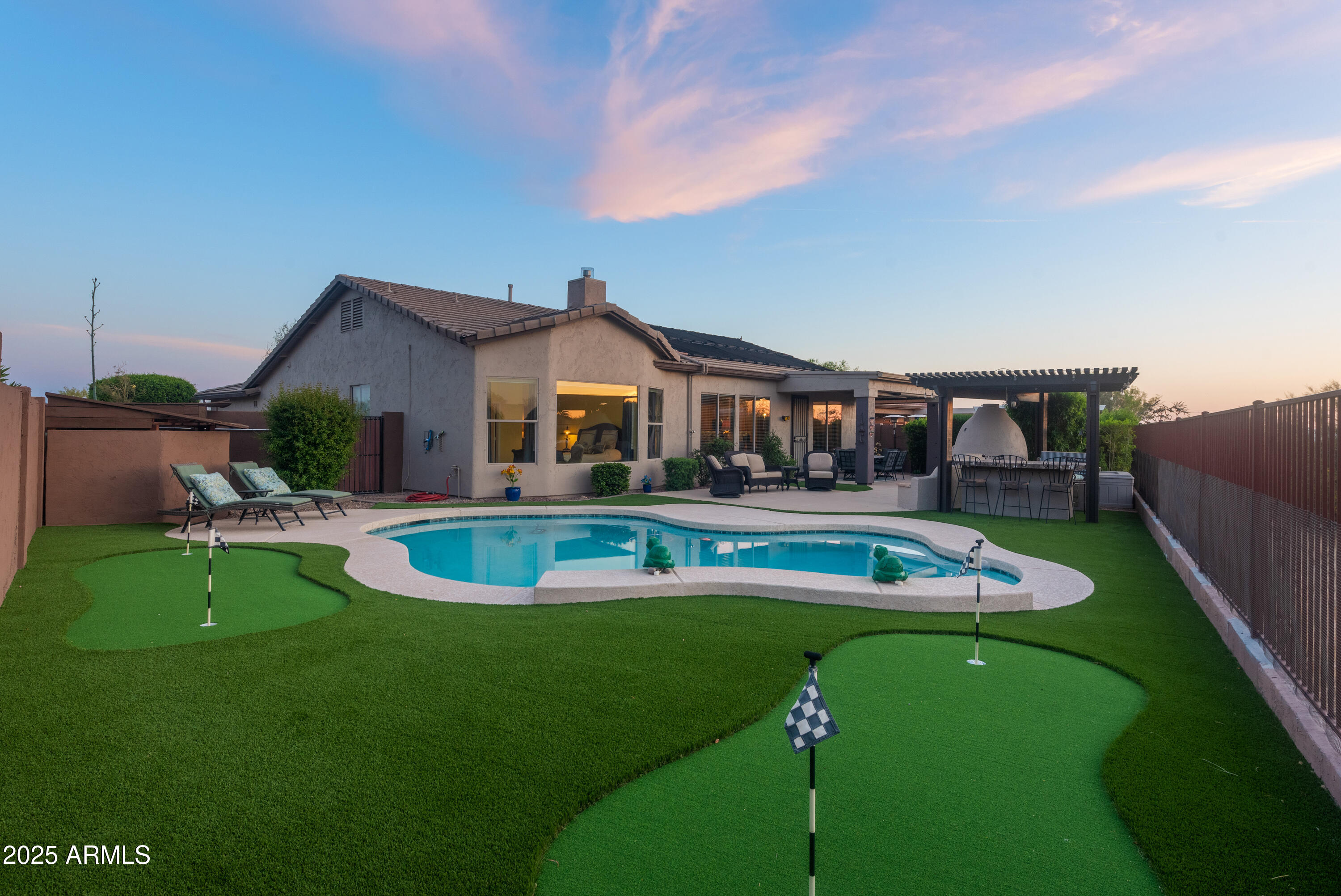 9900 E DESERT TRAIL Lane