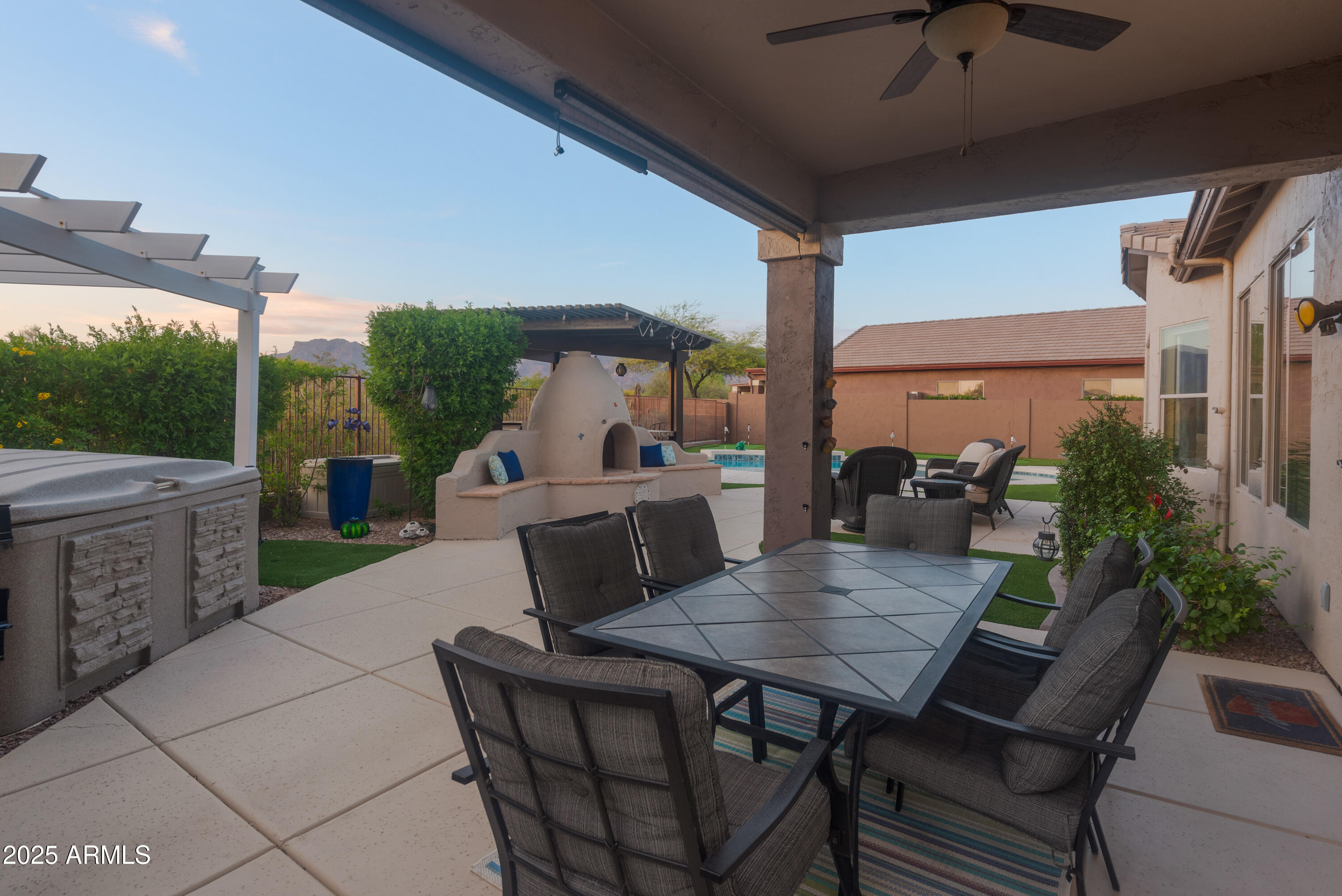 9900 E DESERT TRAIL Lane