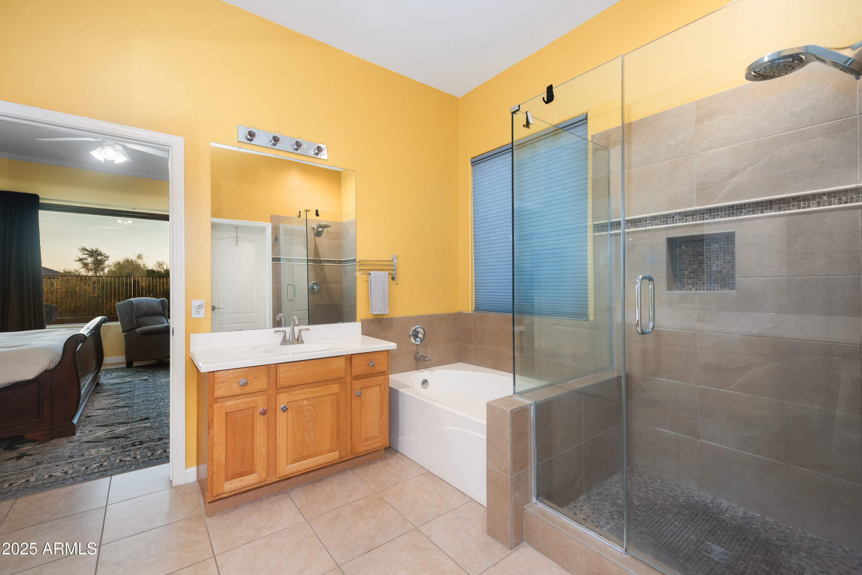 9900 E DESERT TRAIL Lane