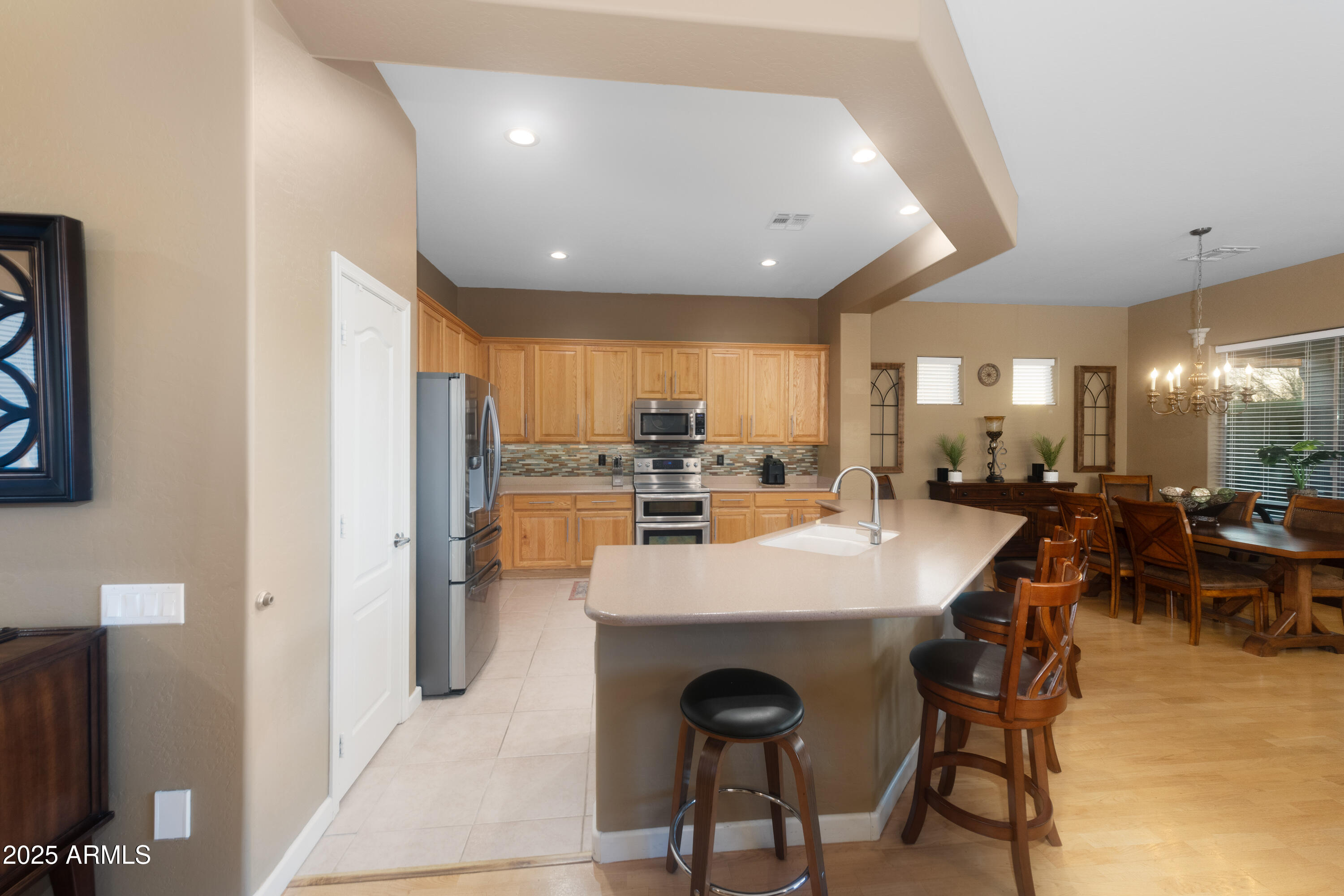 9900 E DESERT TRAIL Lane