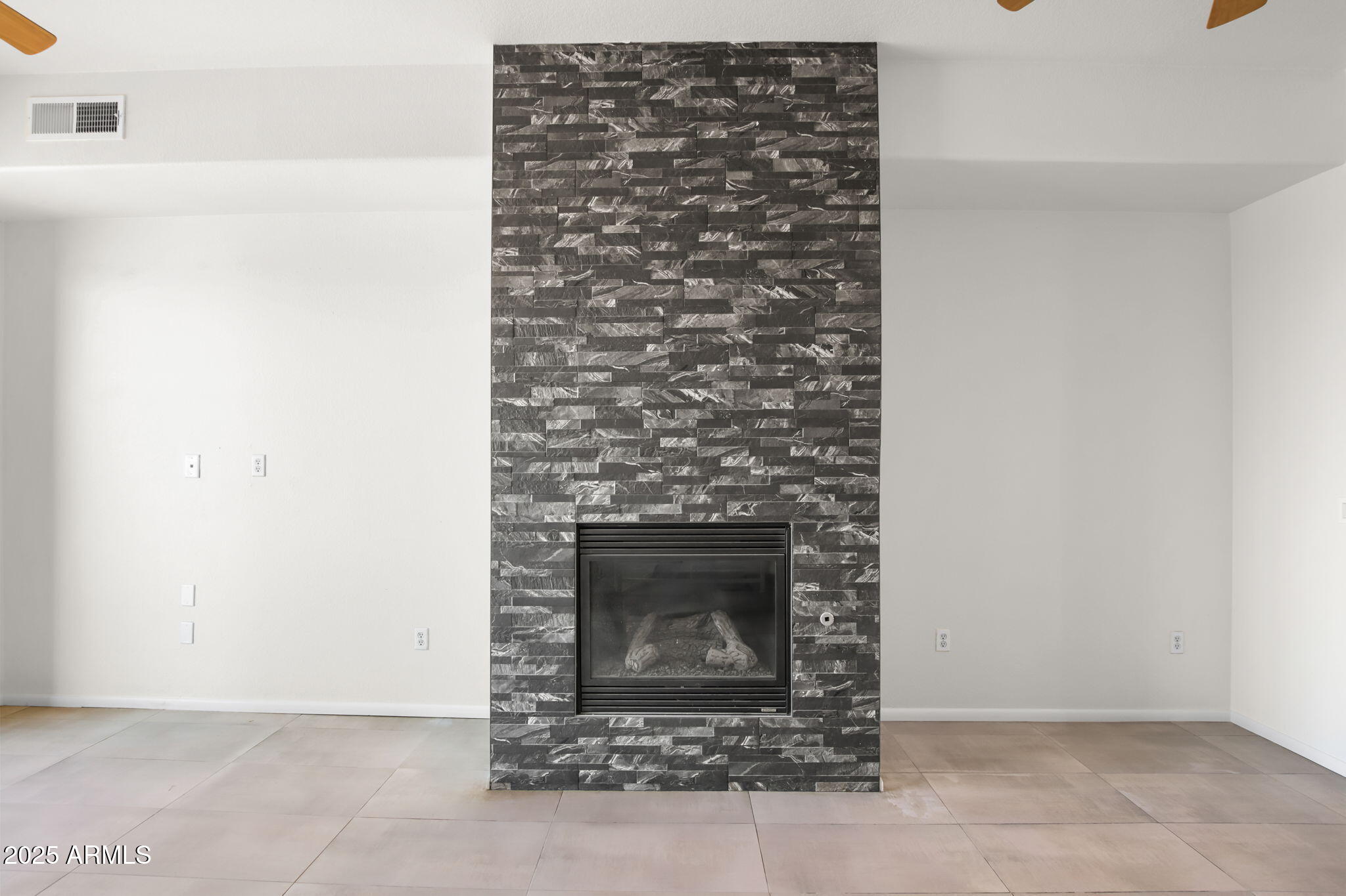 6745 N 93RD Avenue, 1138