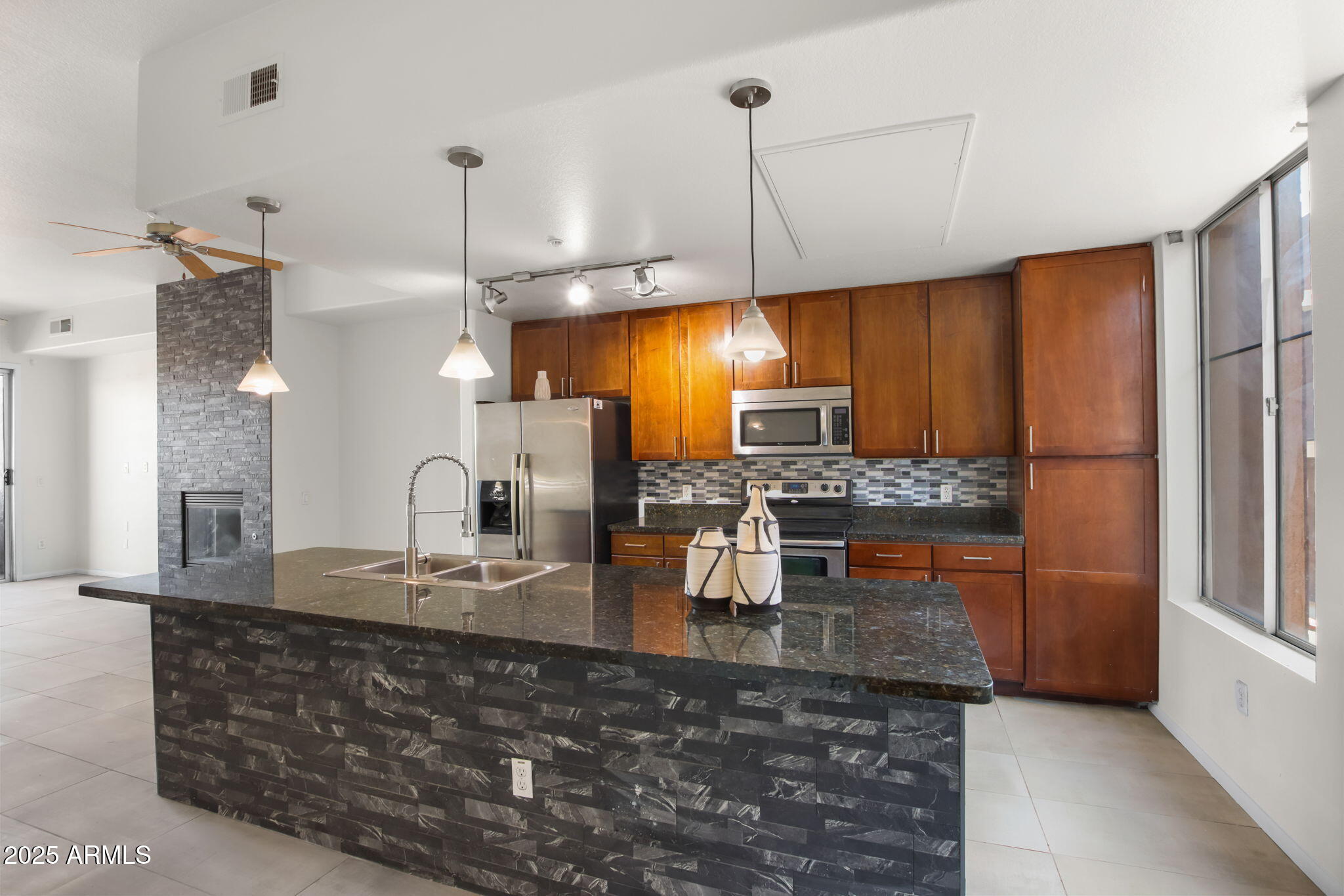 6745 N 93RD Avenue, 1138