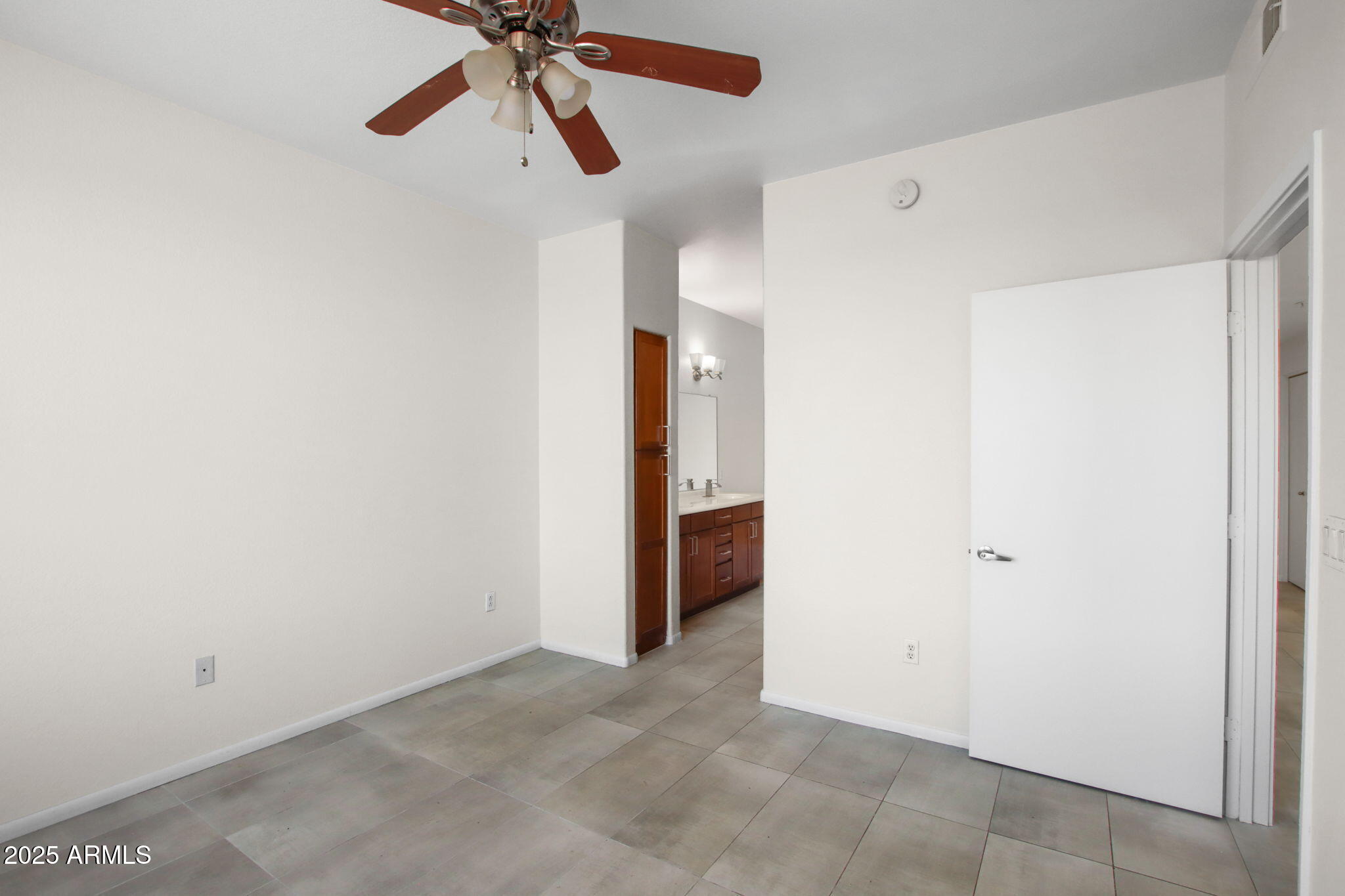 6745 N 93RD Avenue, 1138