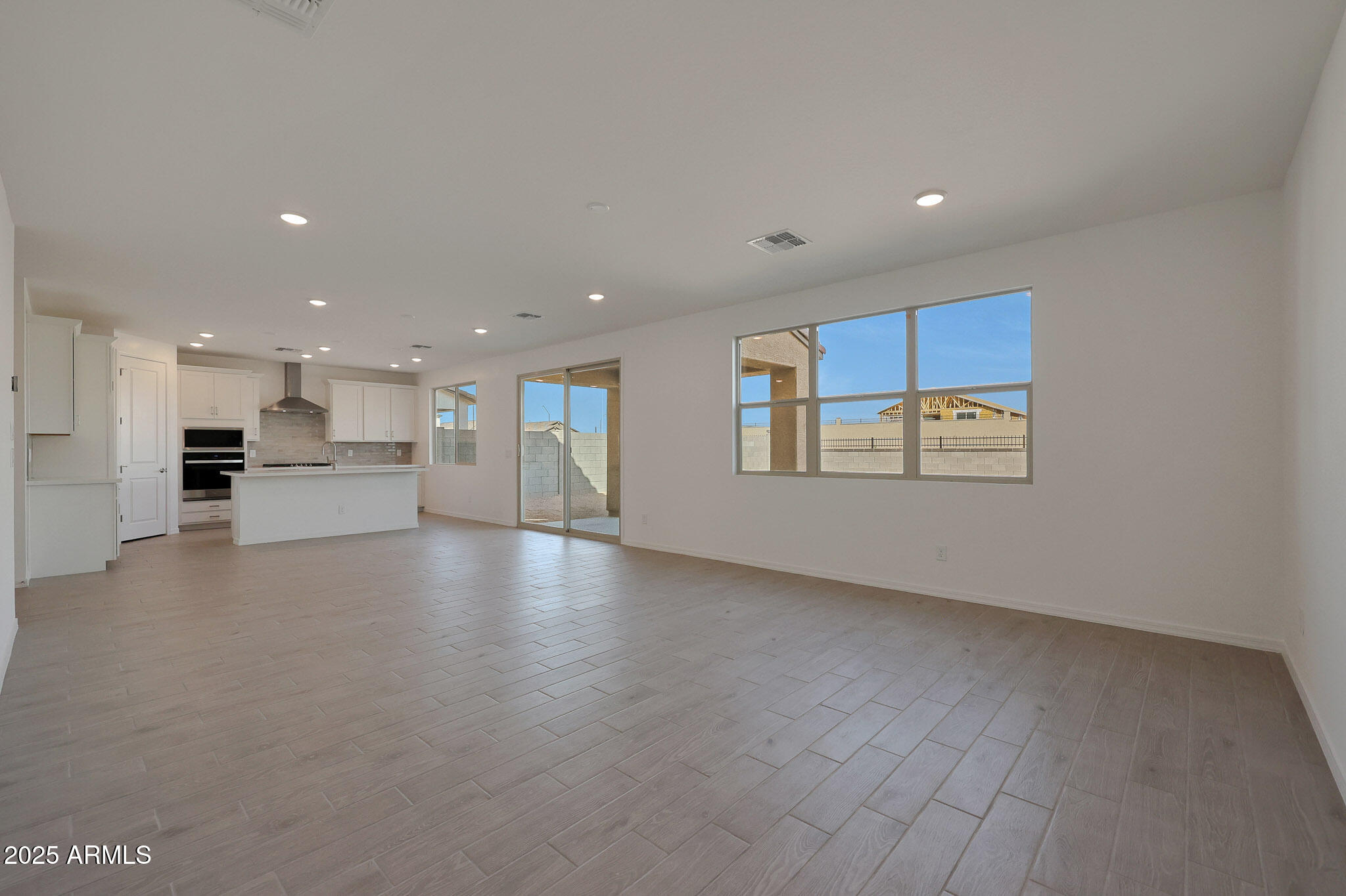 24224 W AGORA Lane