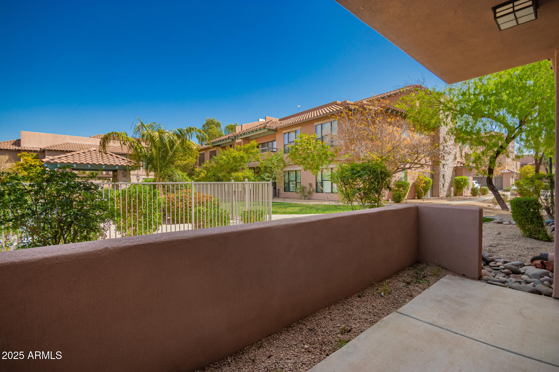 20660 N 40TH Street, 1112