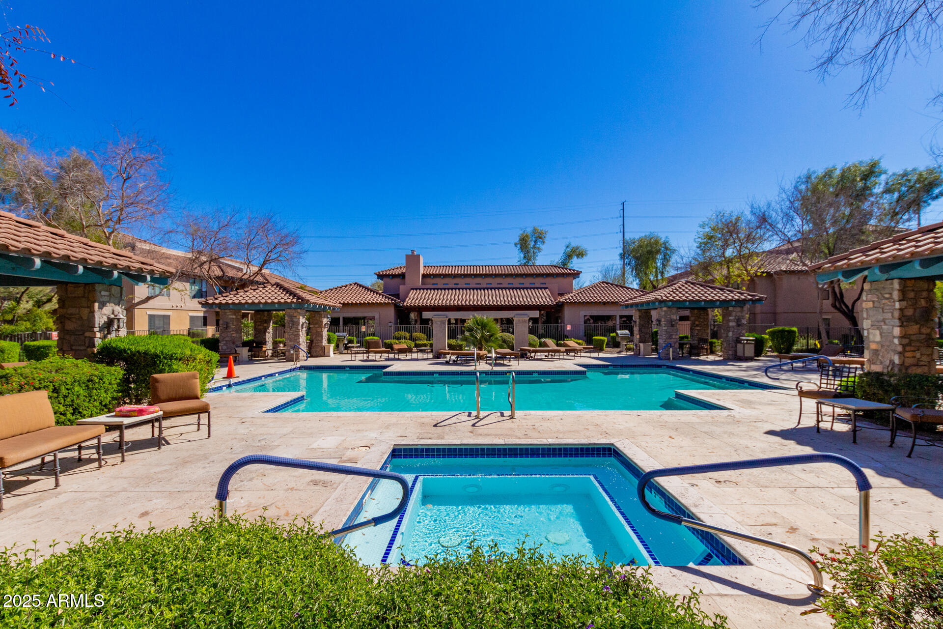 20660 N 40TH Street, 1112