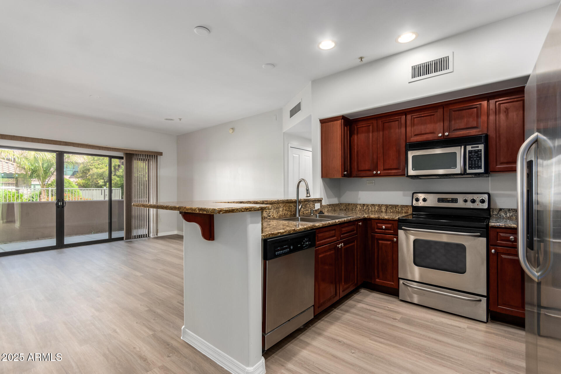 20660 N 40TH Street, 1112