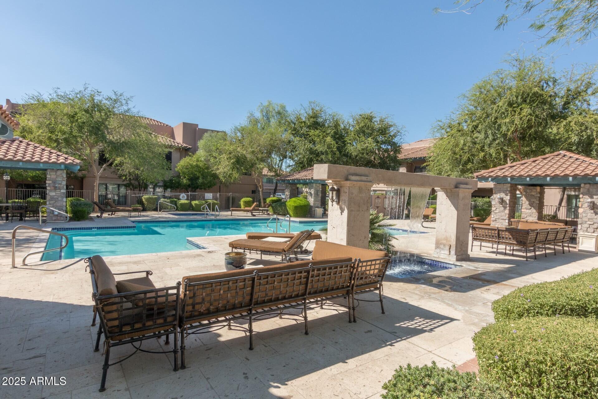 20660 N 40TH Street, 1112