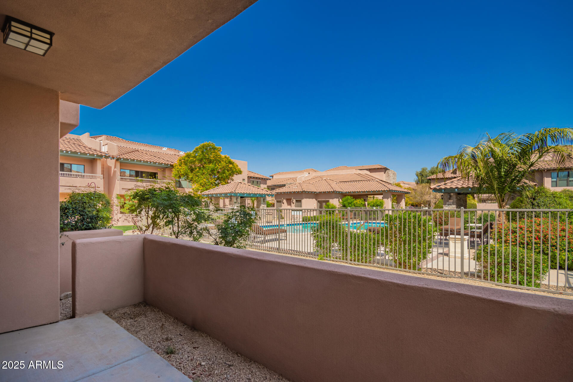 20660 N 40TH Street, 1112