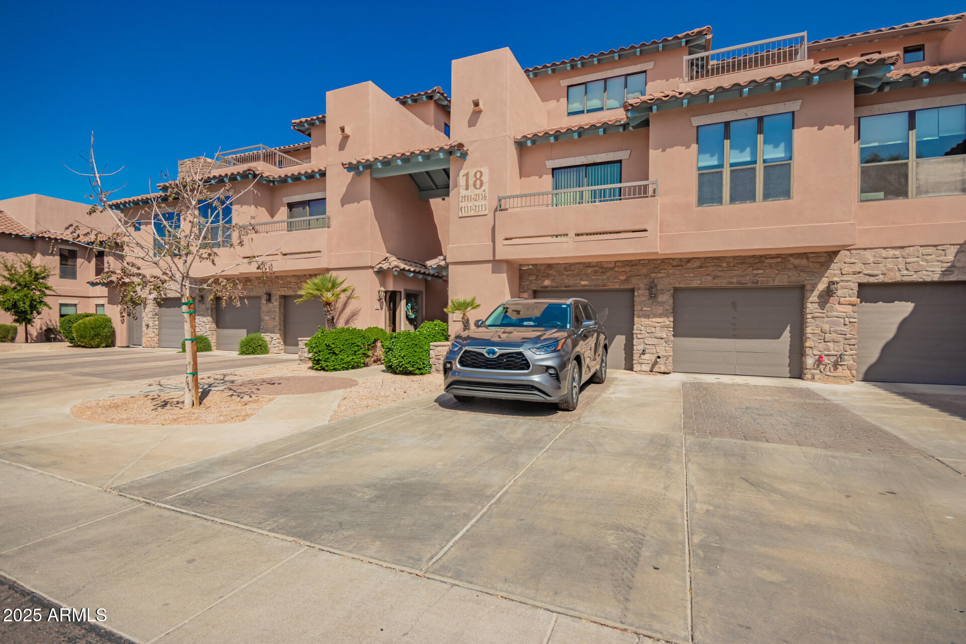 20660 N 40TH Street, 1112