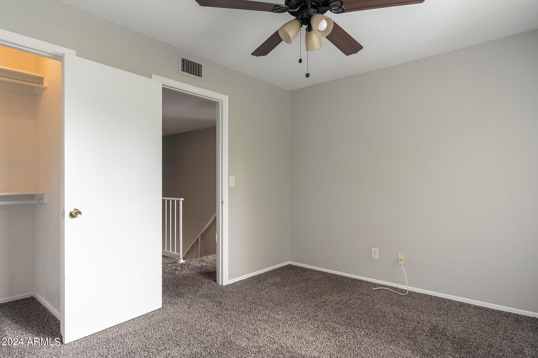 619 E Jensen Street, 7
