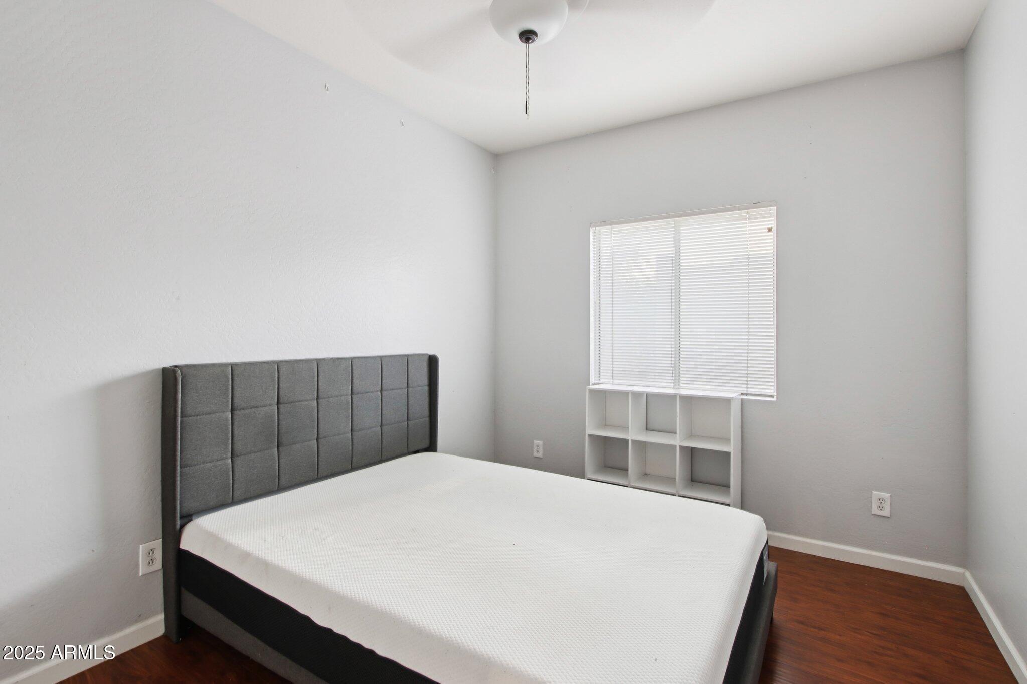 1718 W COLTER Street, 118