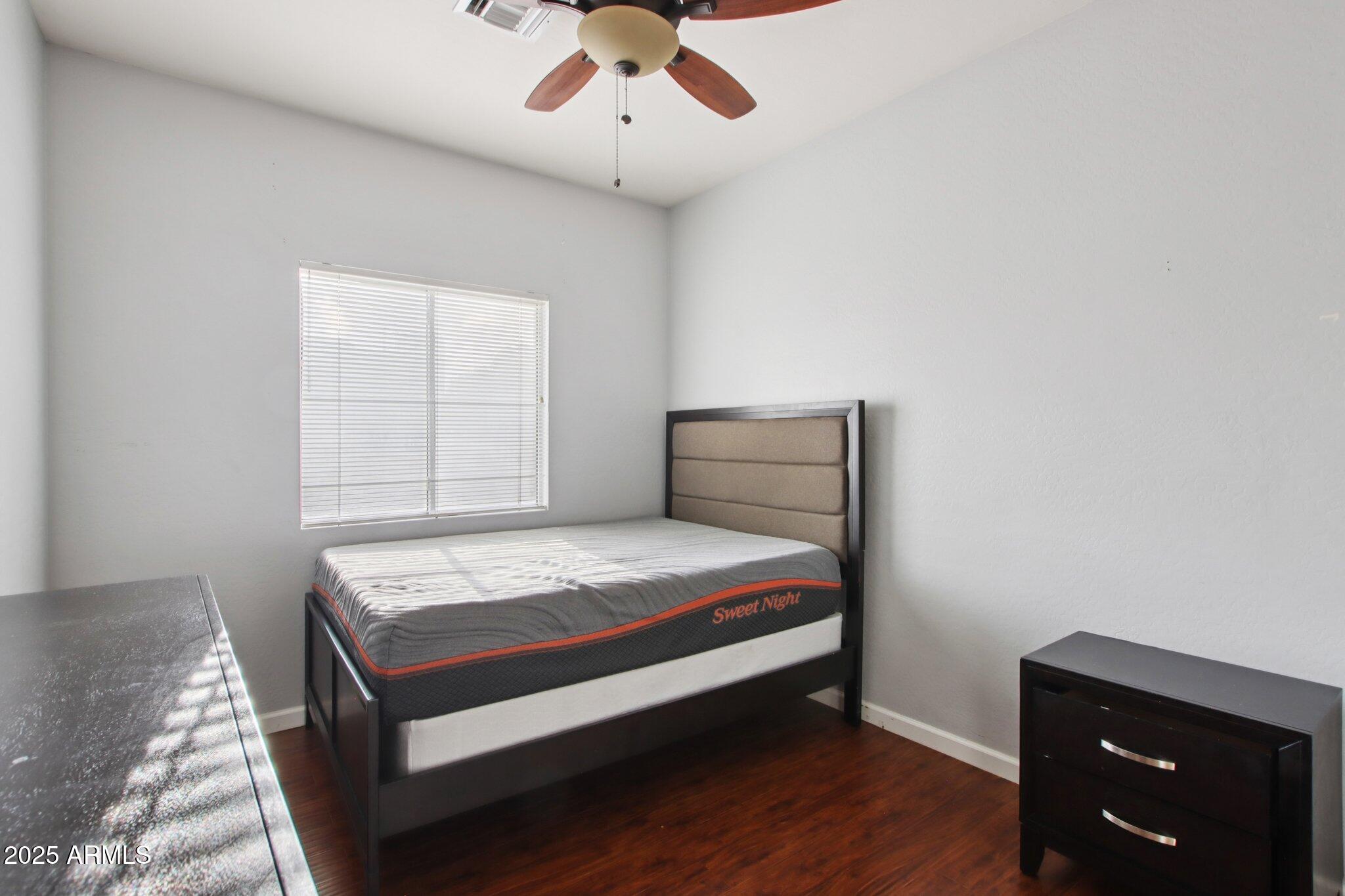 1718 W COLTER Street, 118