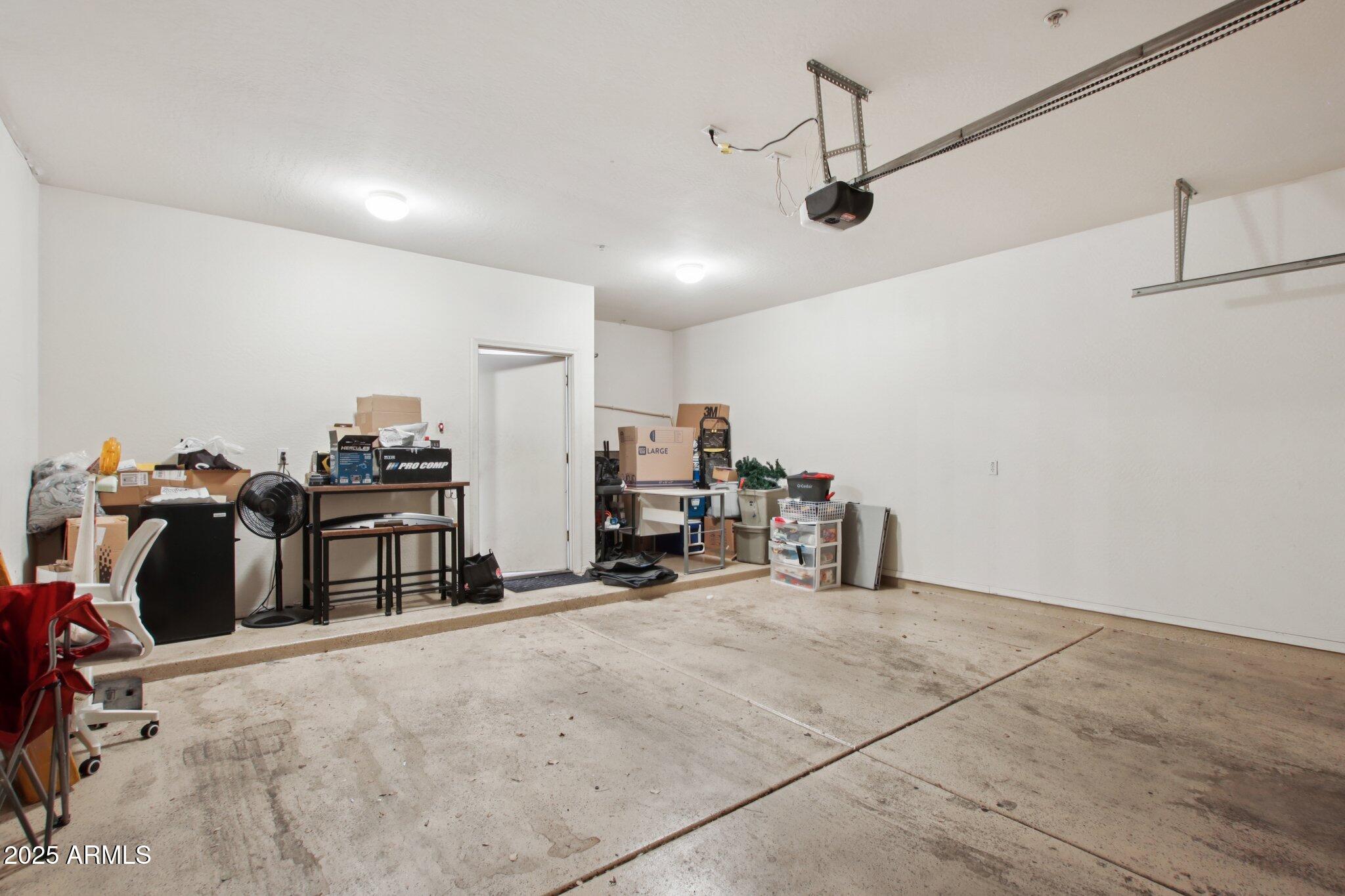 1718 W COLTER Street, 118