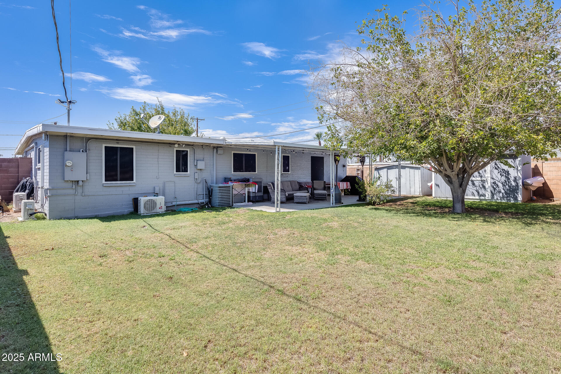 6657 N 19TH Drive