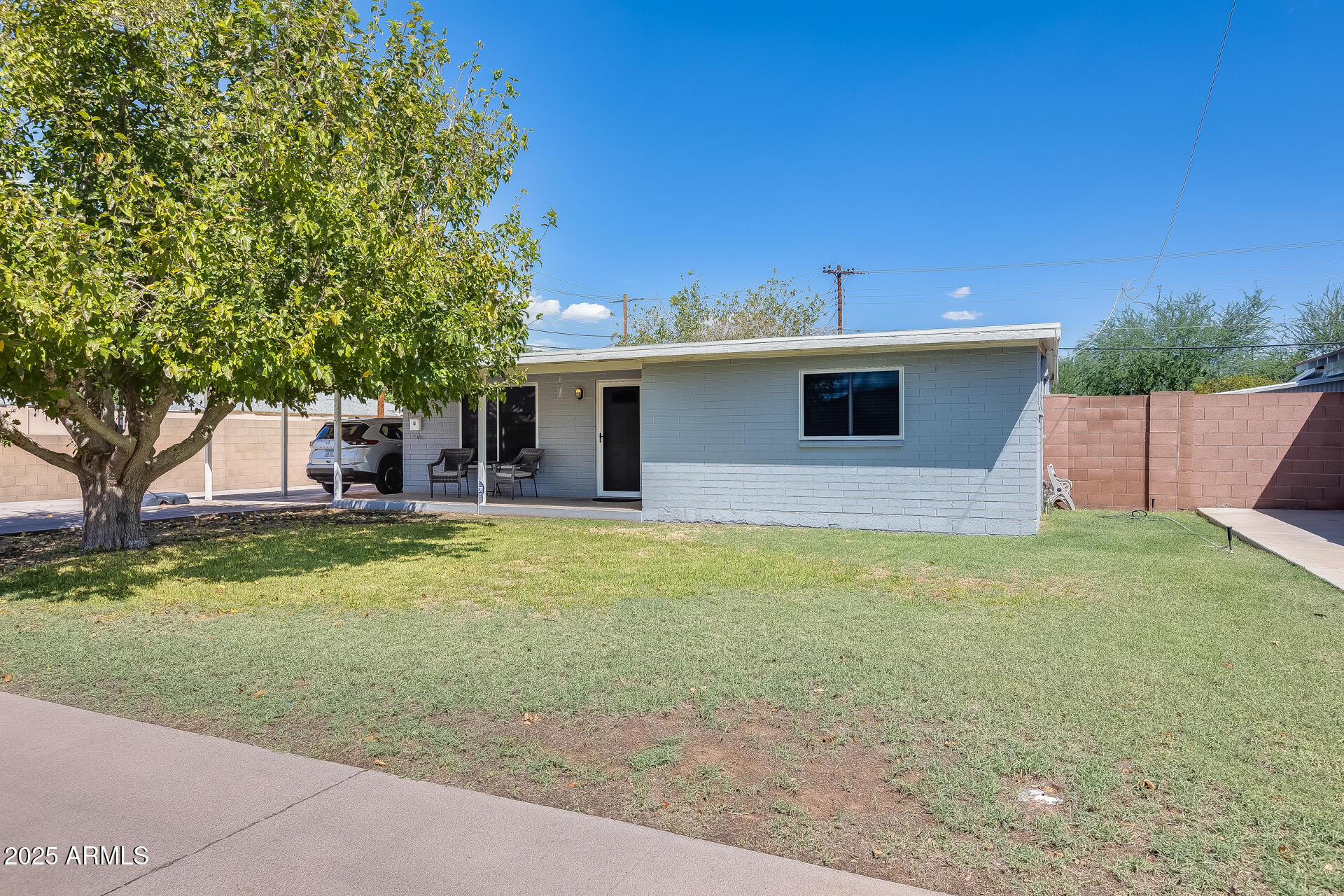 6657 N 19TH Drive