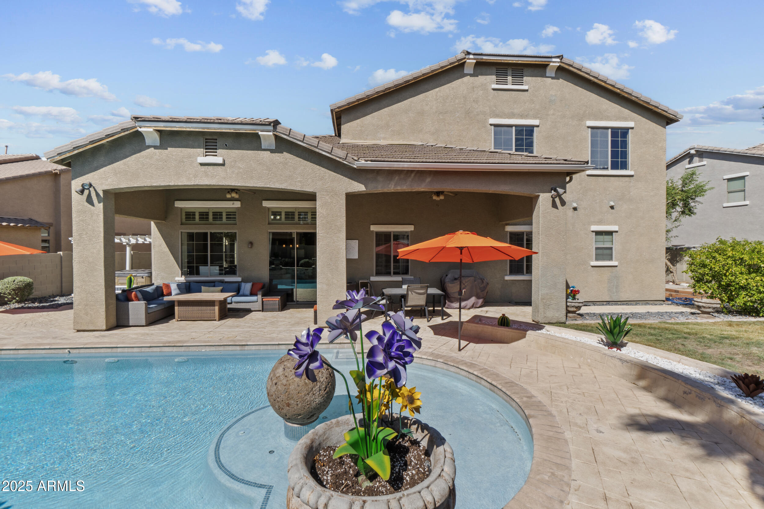 2879 E JANELLE Way