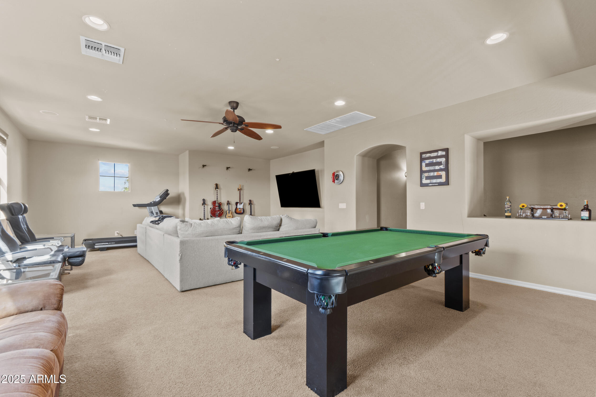 2879 E JANELLE Way