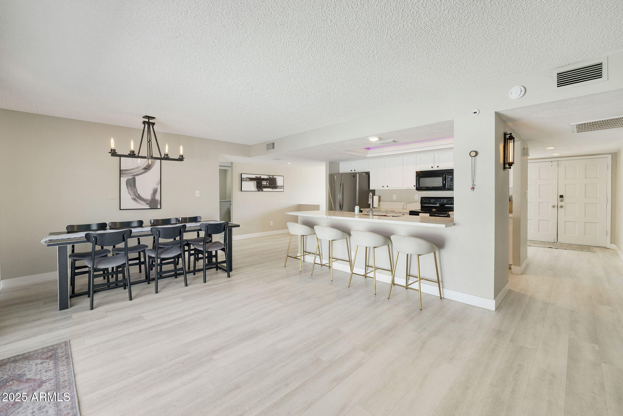 1732 E HERMOSA Drive