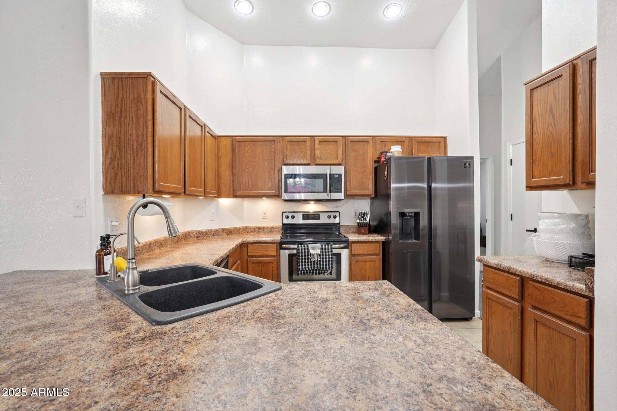 14041 W Two Guns Trail