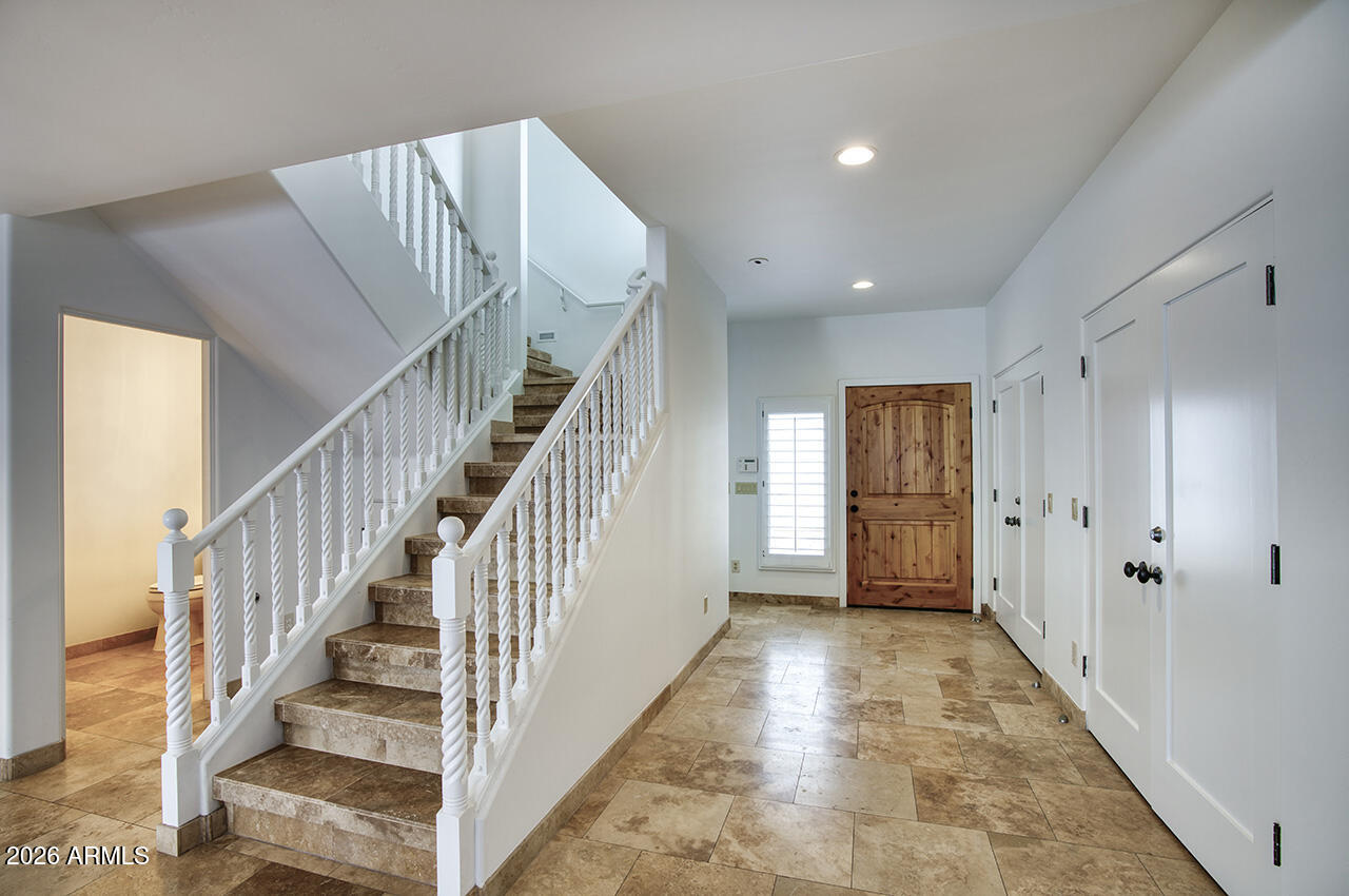 77 E MISSOURI Avenue 49