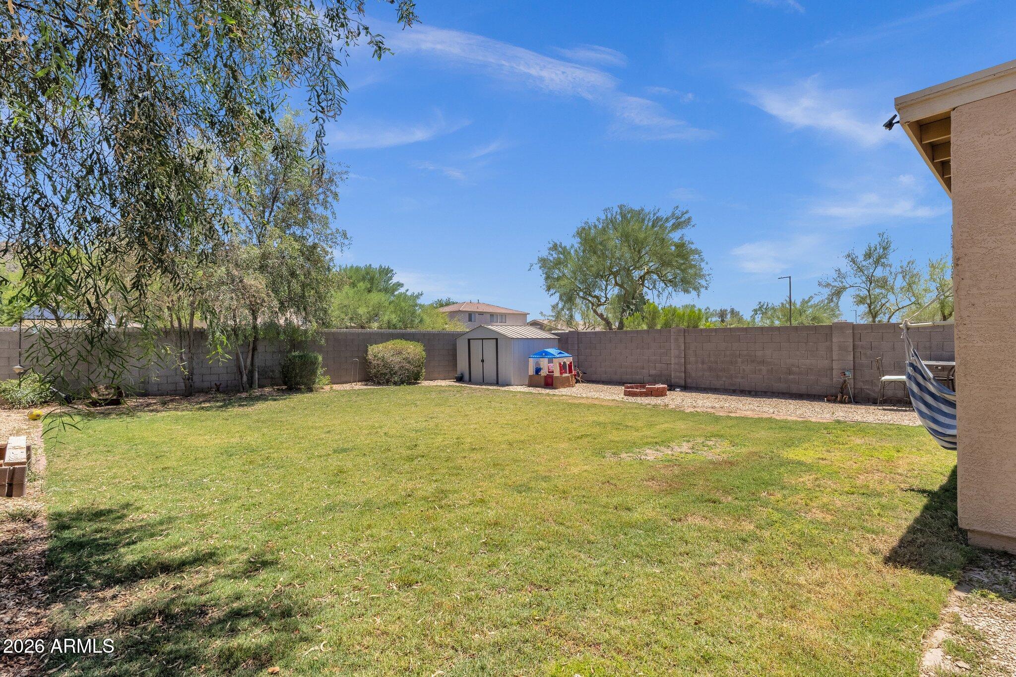 25409 N 40TH Lane
